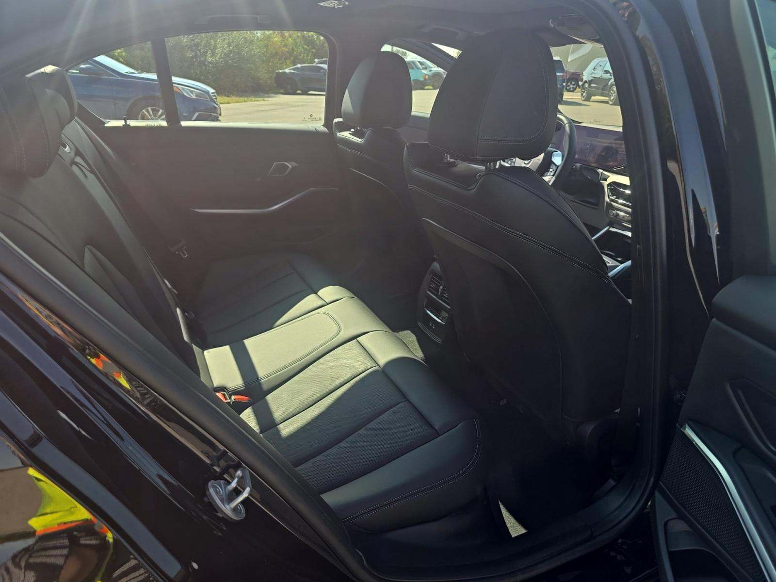 2025 BMW 3 Series 330i RWD