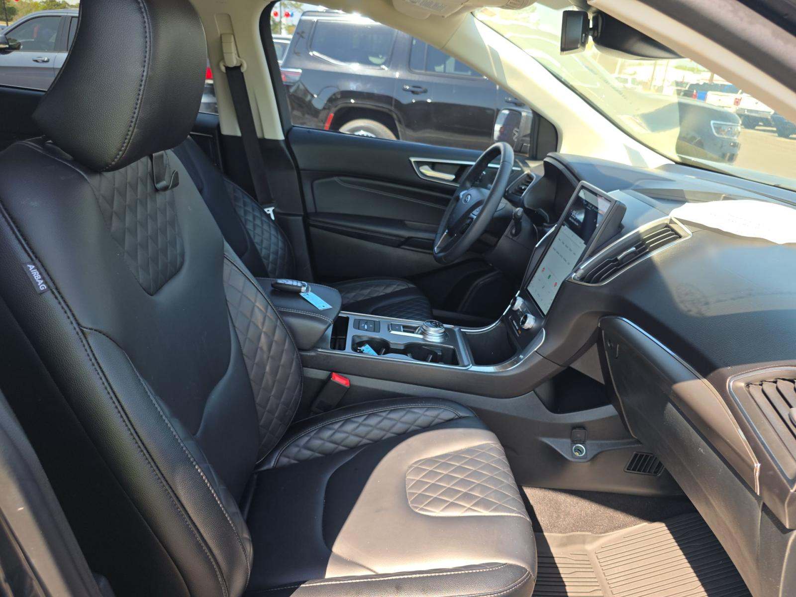 2024 Ford Edge Titanium AWD