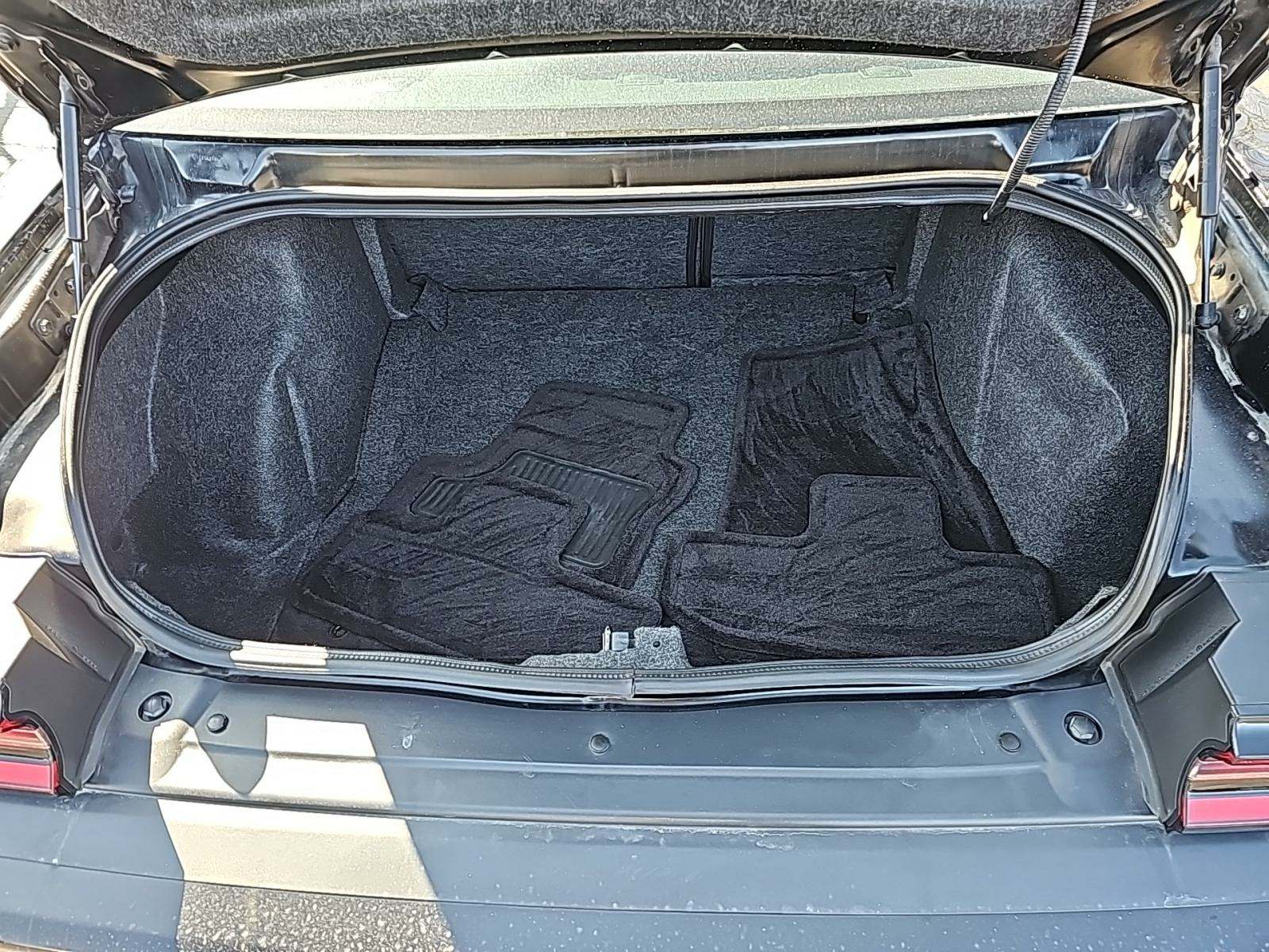 2016 Dodge Challenger SXT Plus RWD