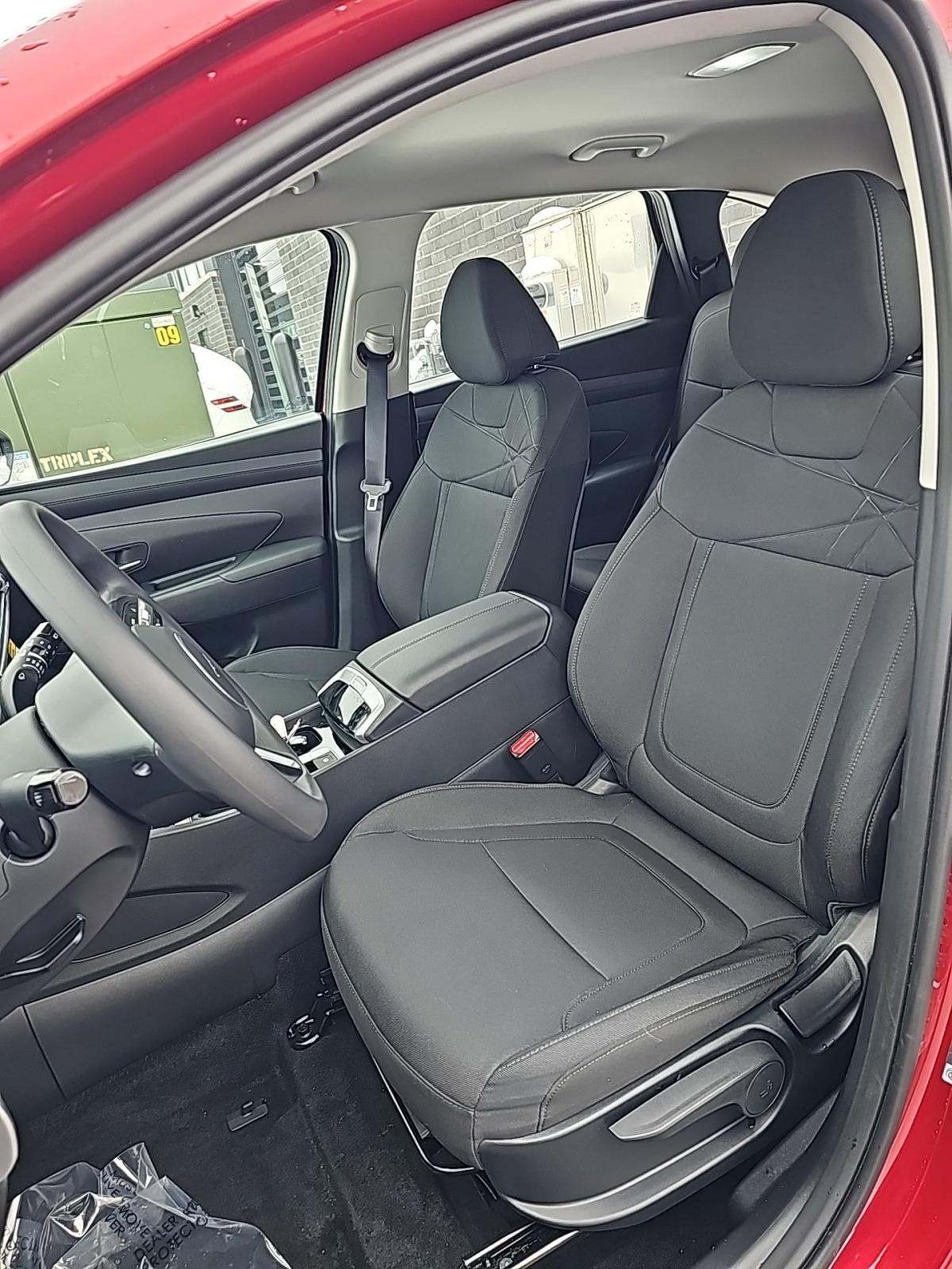 2025 Hyundai Tucson SE AWD