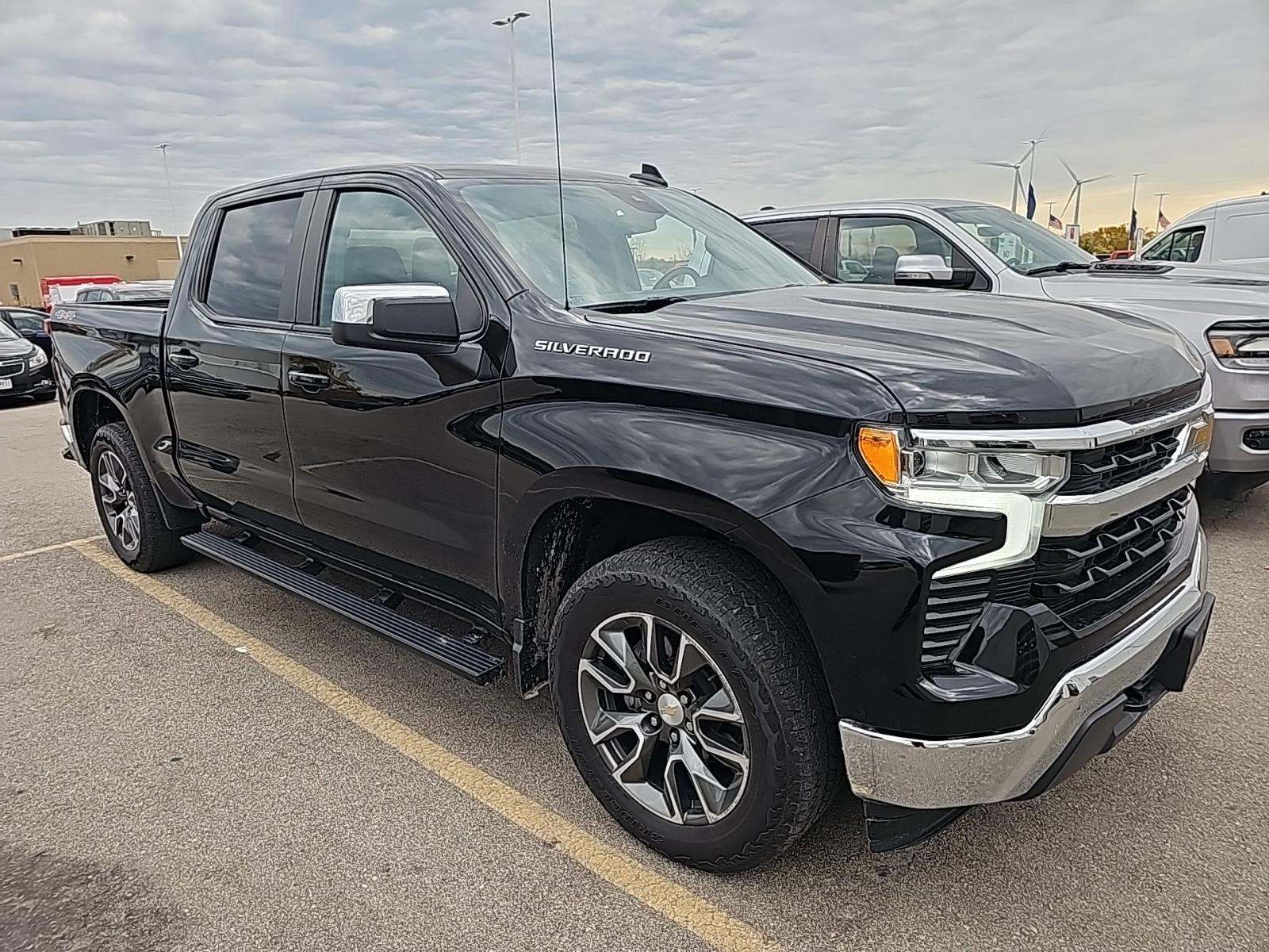 2023 Chevrolet Silverado 1500 LT AWD