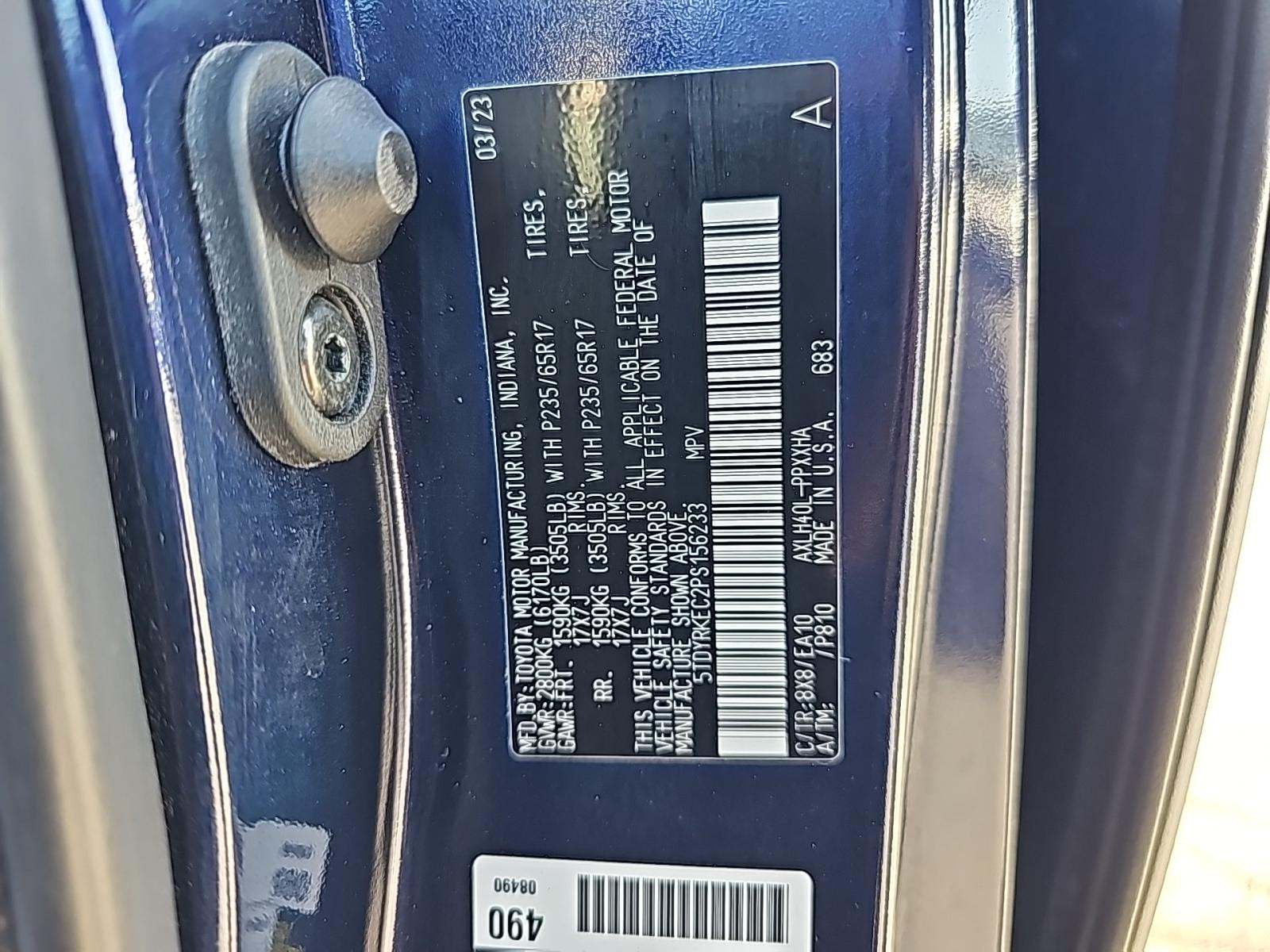 2023 Toyota Sienna XLE FWD