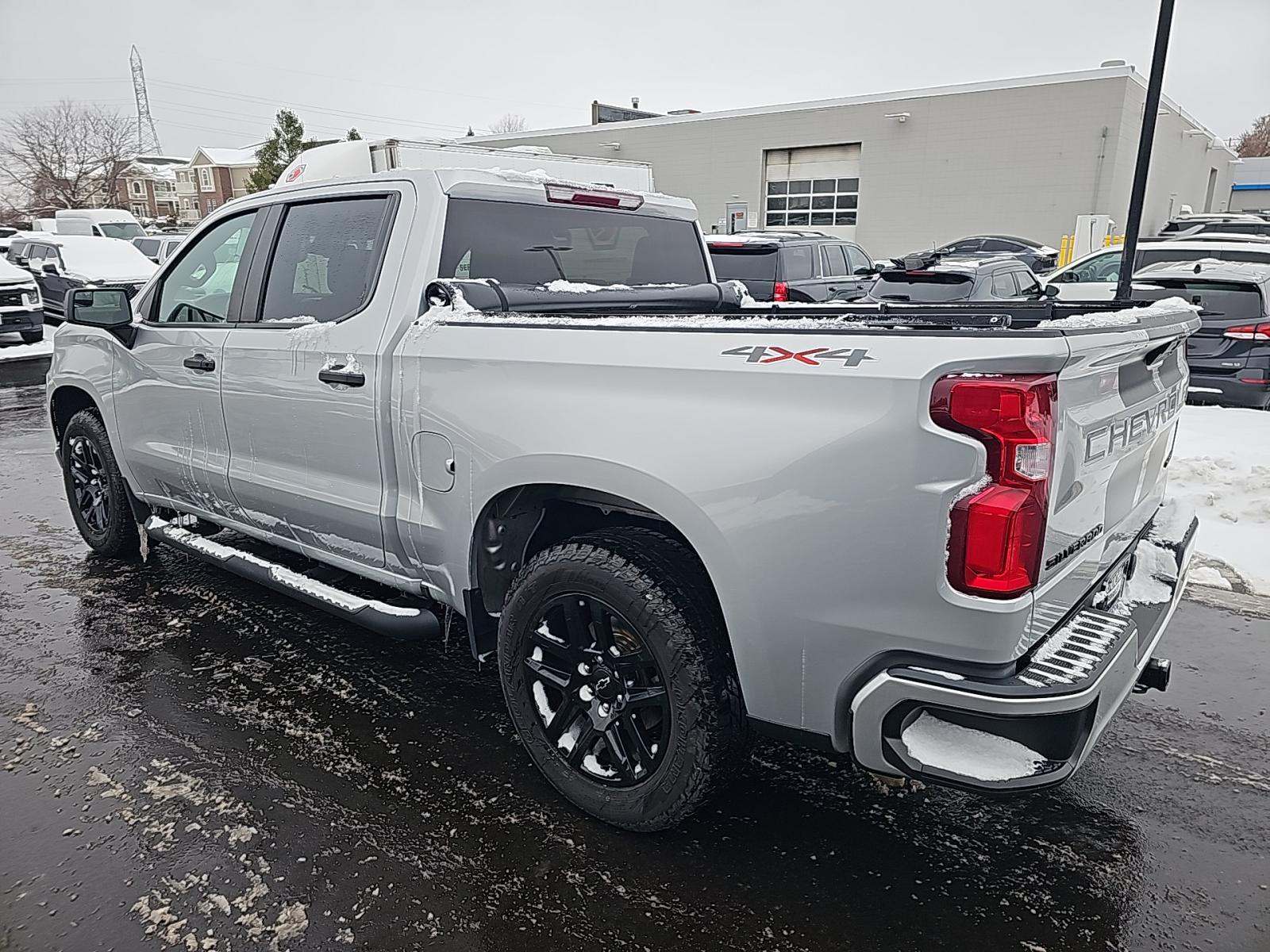2021 Chevrolet Silverado 1500 Custom AWD