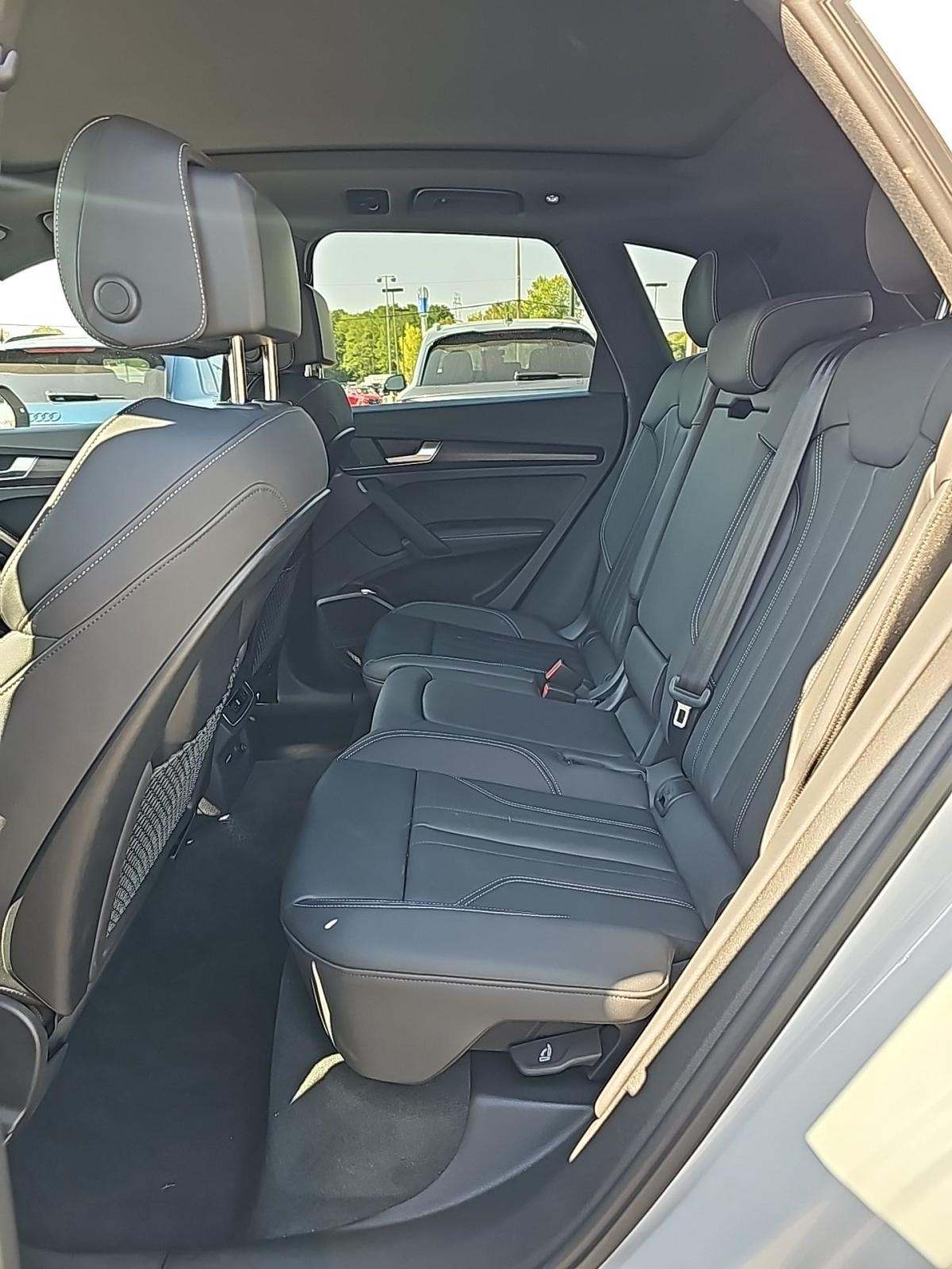 2025 Audi Q5 e Plug-In Hybrid S line Premium Plus AWD