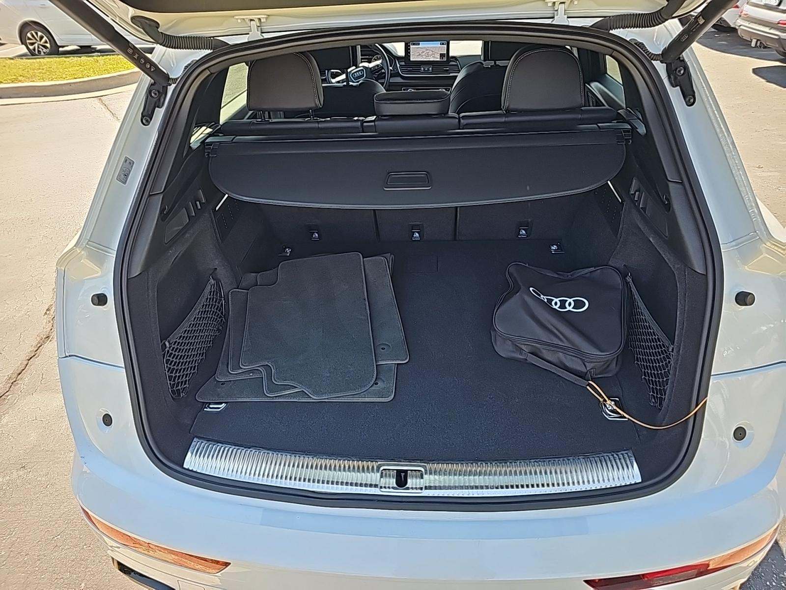 2025 Audi Q5 e Plug-In Hybrid S line Premium Plus AWD