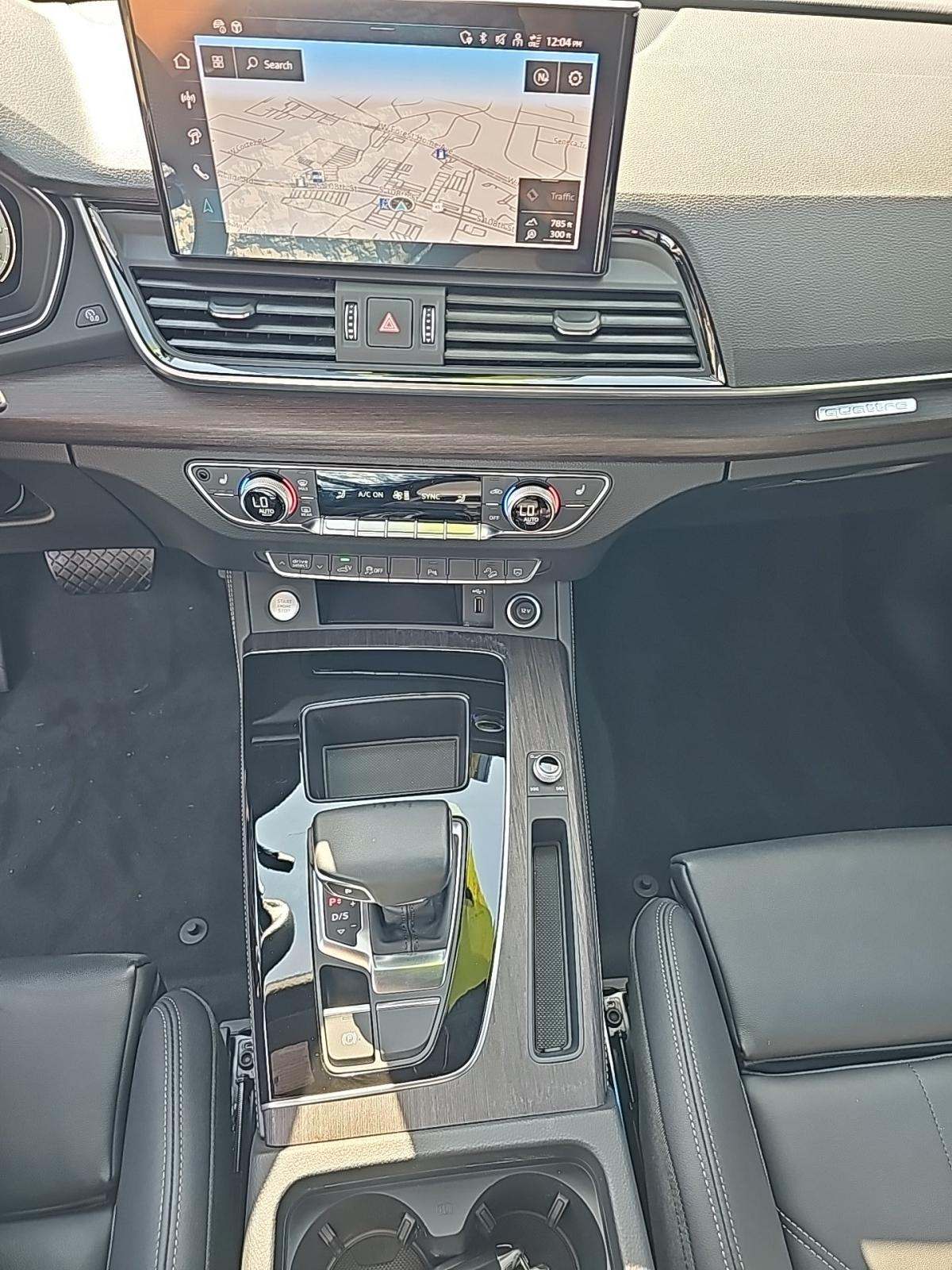 2025 Audi Q5 e Plug-In Hybrid S line Premium Plus AWD