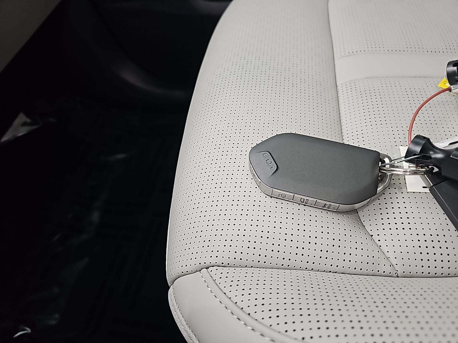 2025 Kia Sorento Hybrid EX AWD