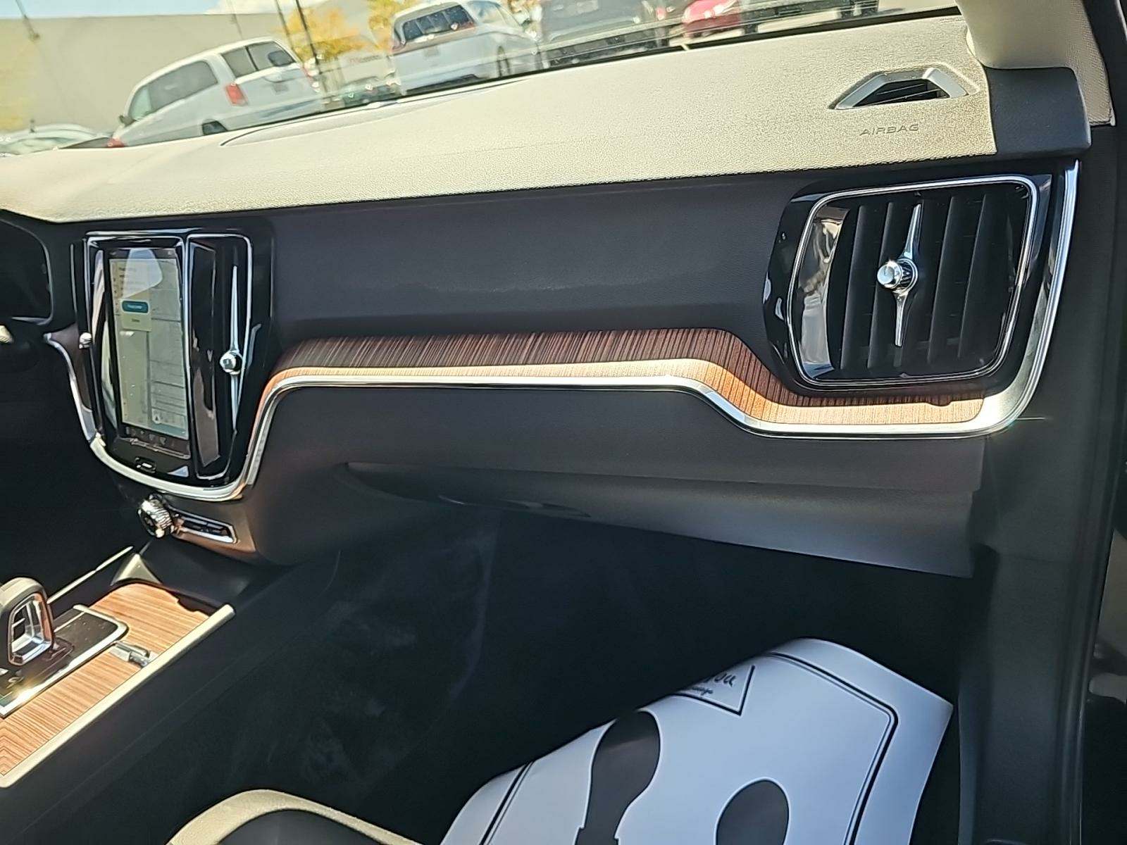 2025 Volvo S60 B5 Plus AWD