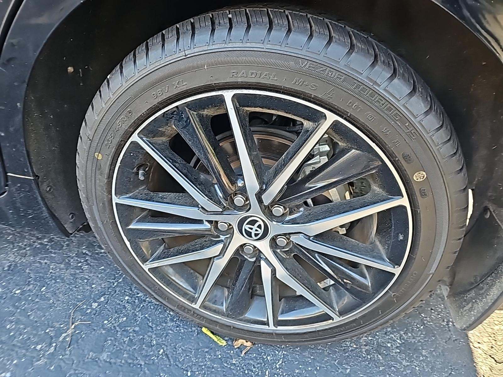 2023 Toyota Camry SE AWD