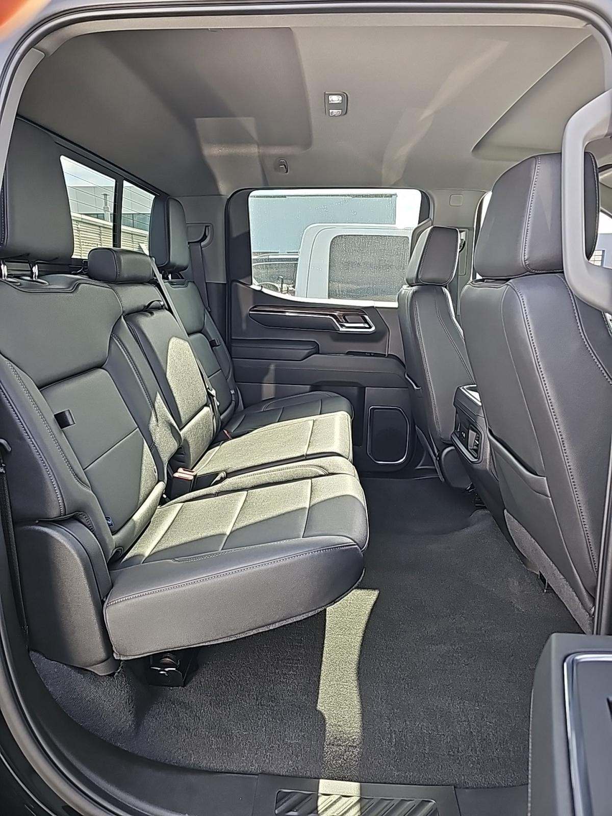 2024 Chevrolet Silverado 1500 LT Trail Boss AWD