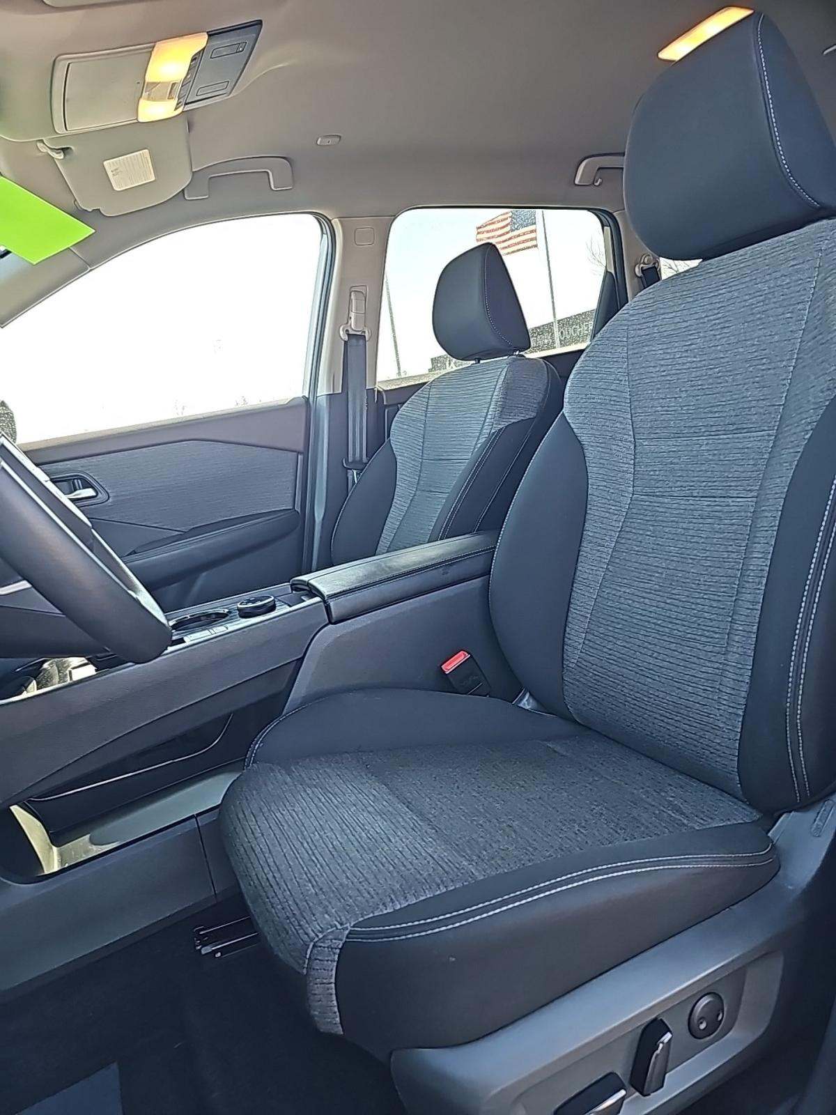 2023 Nissan Rogue SV AWD