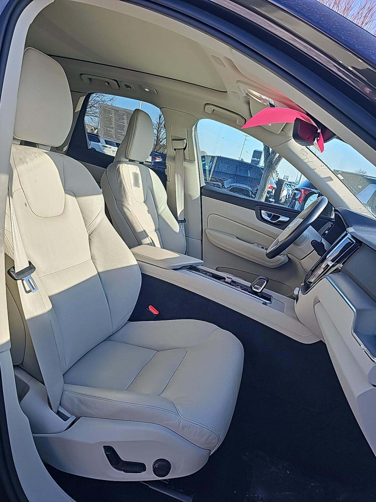 2024 Volvo XC60 B5 Core AWD