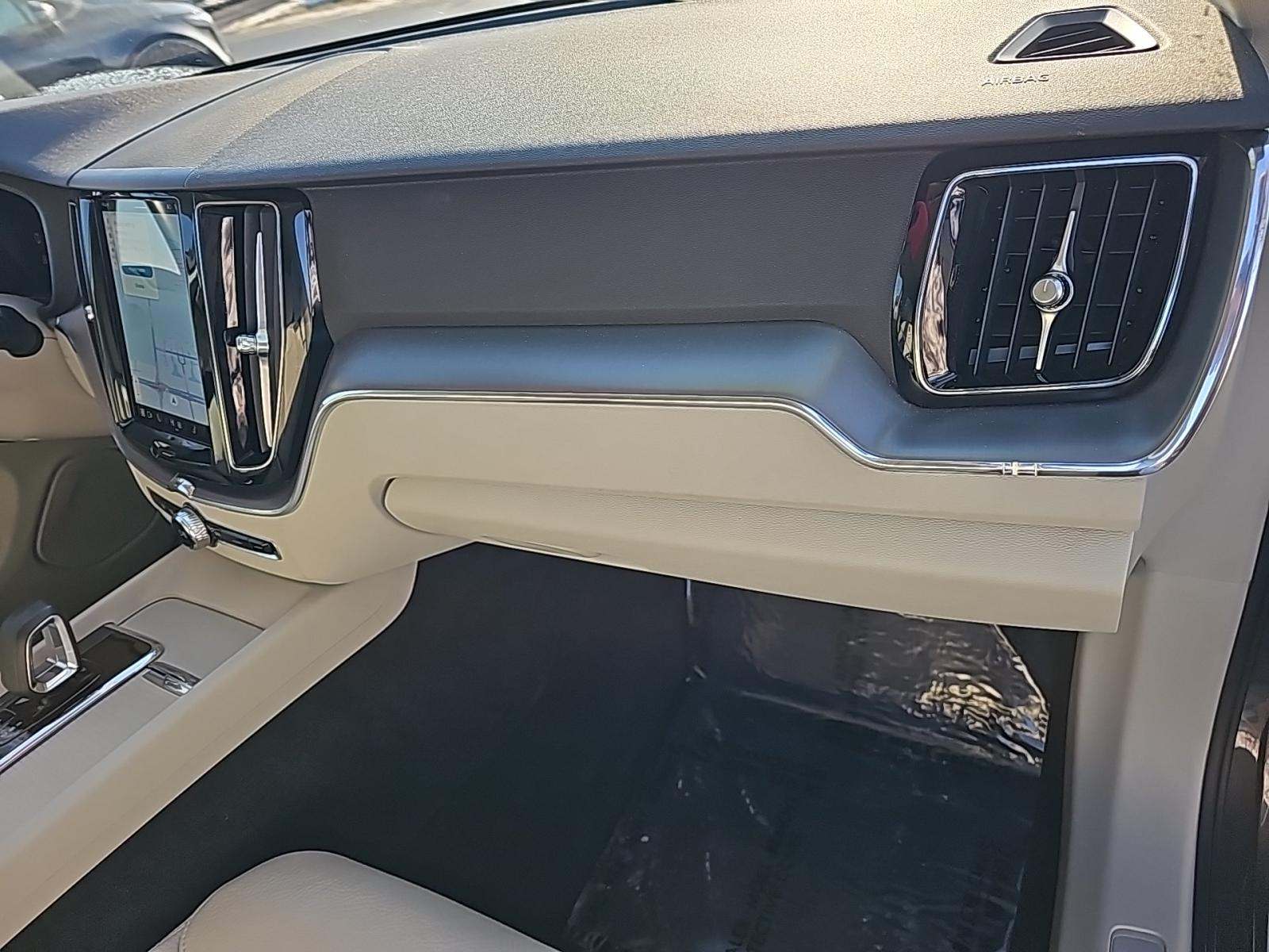 2024 Volvo XC60 B5 Core AWD