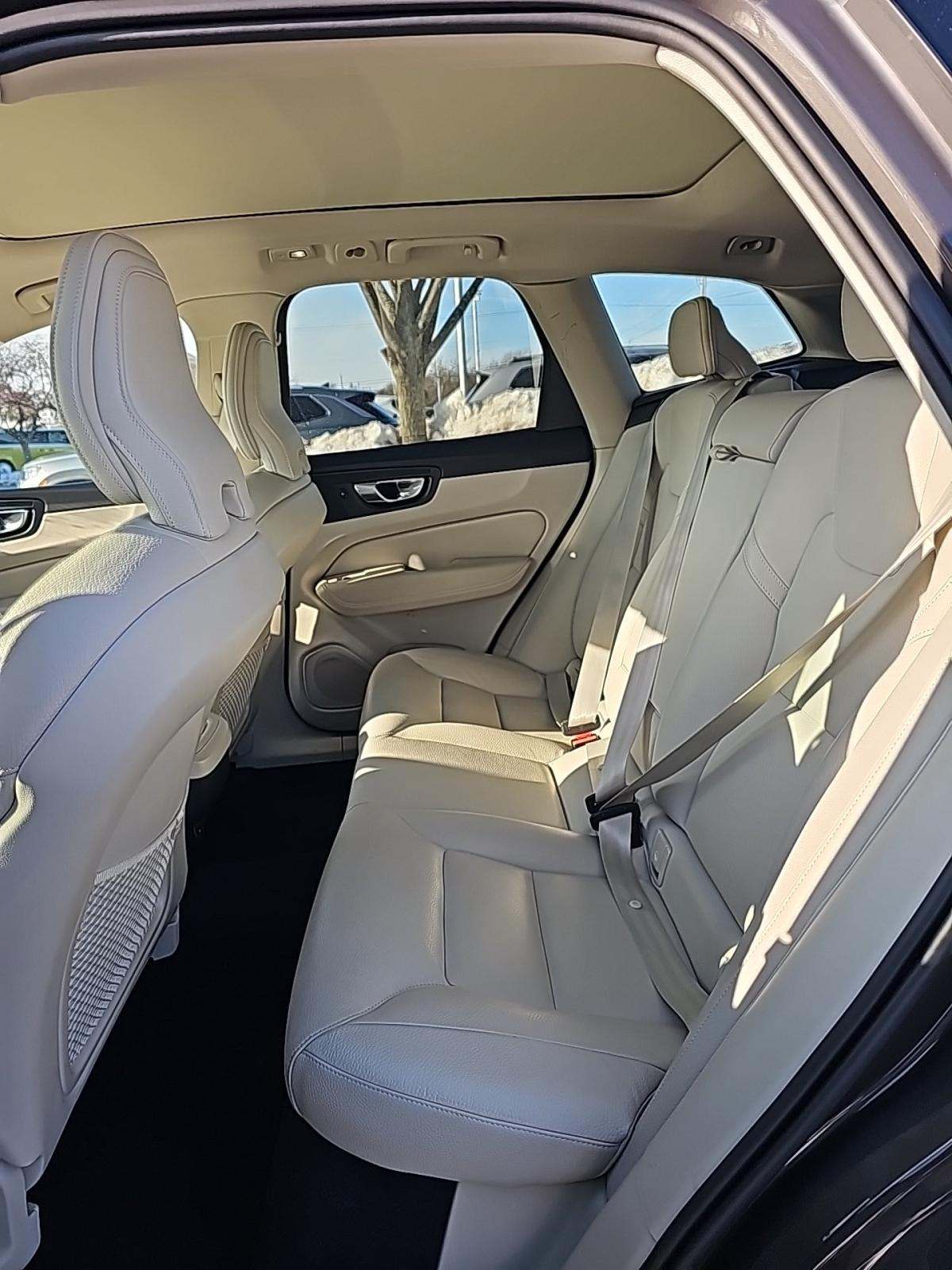 2024 Volvo XC60 B5 Core AWD