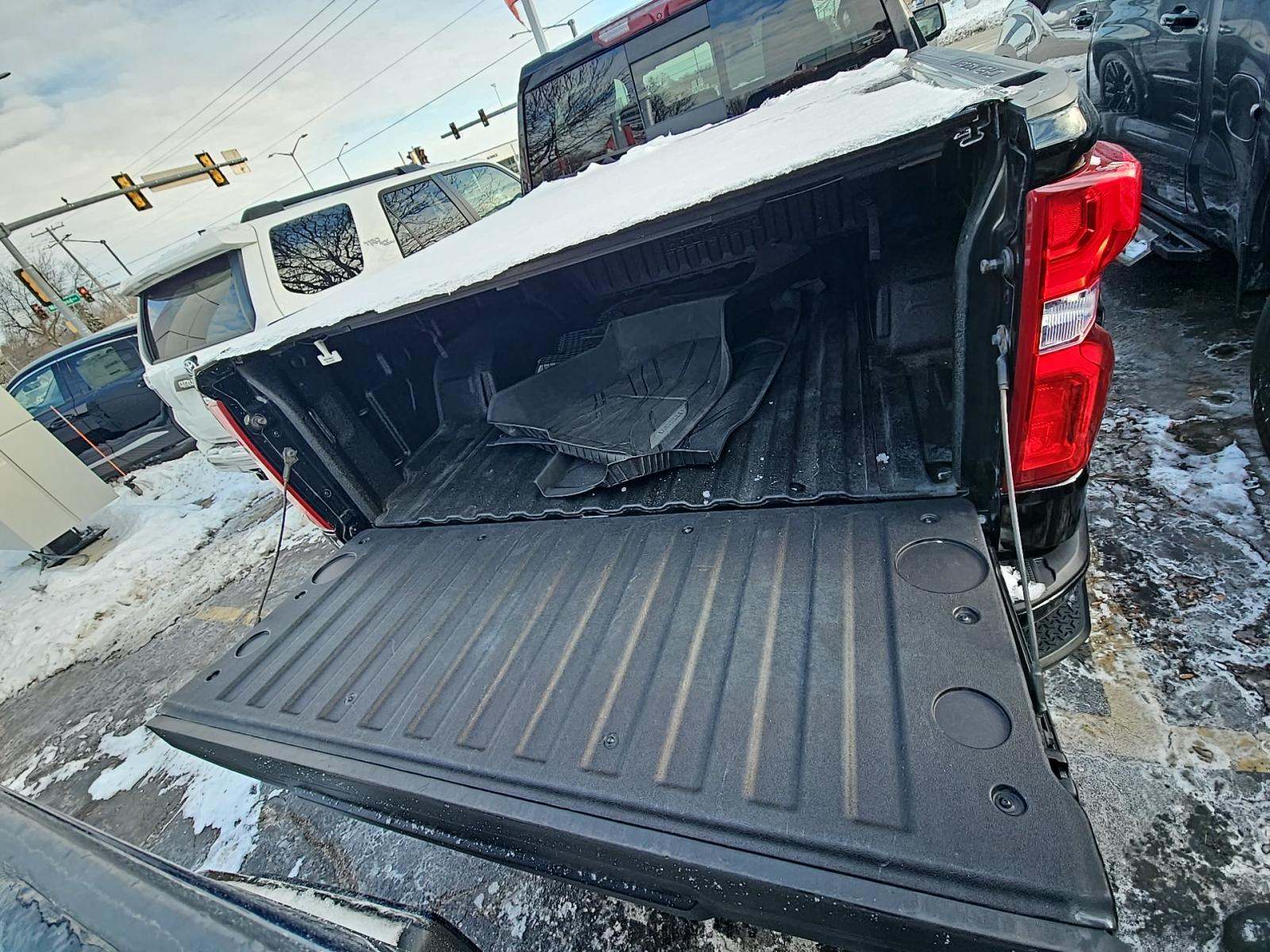 2022 Chevrolet Silverado 1500 High Country AWD