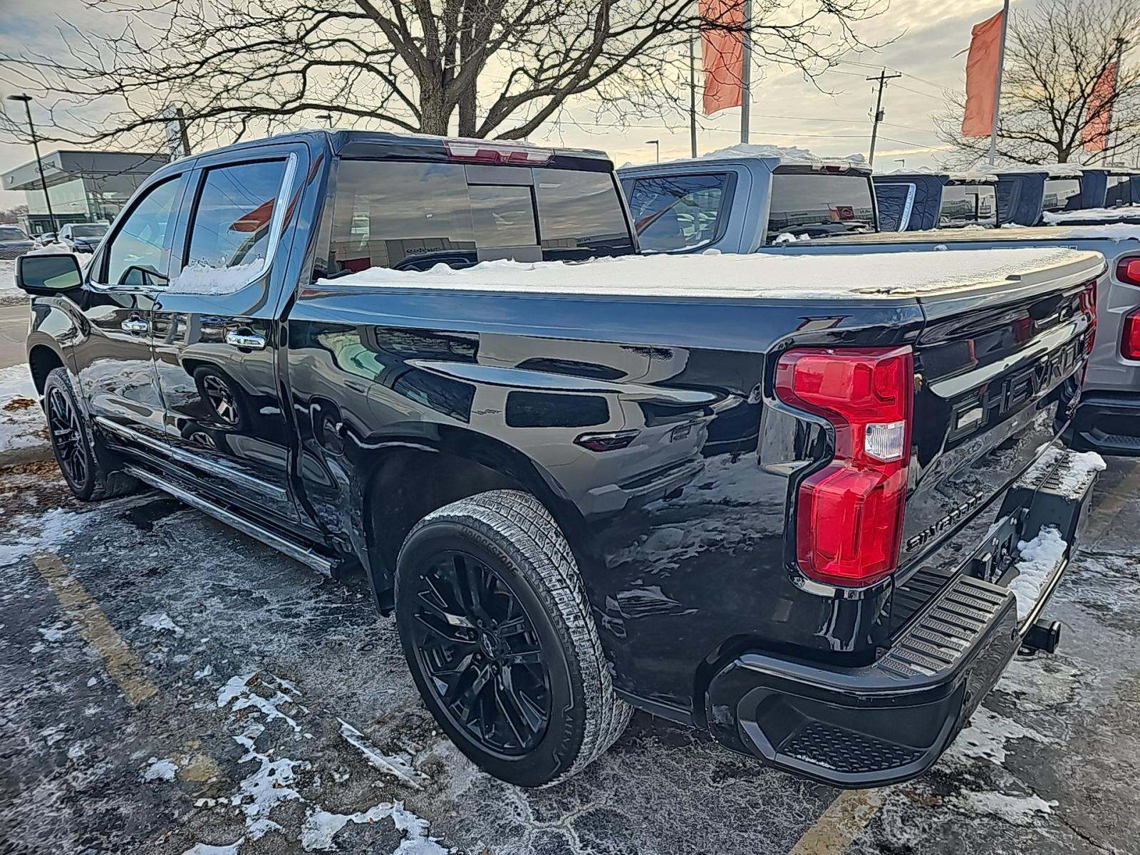 2022 Chevrolet Silverado 1500 High Country AWD