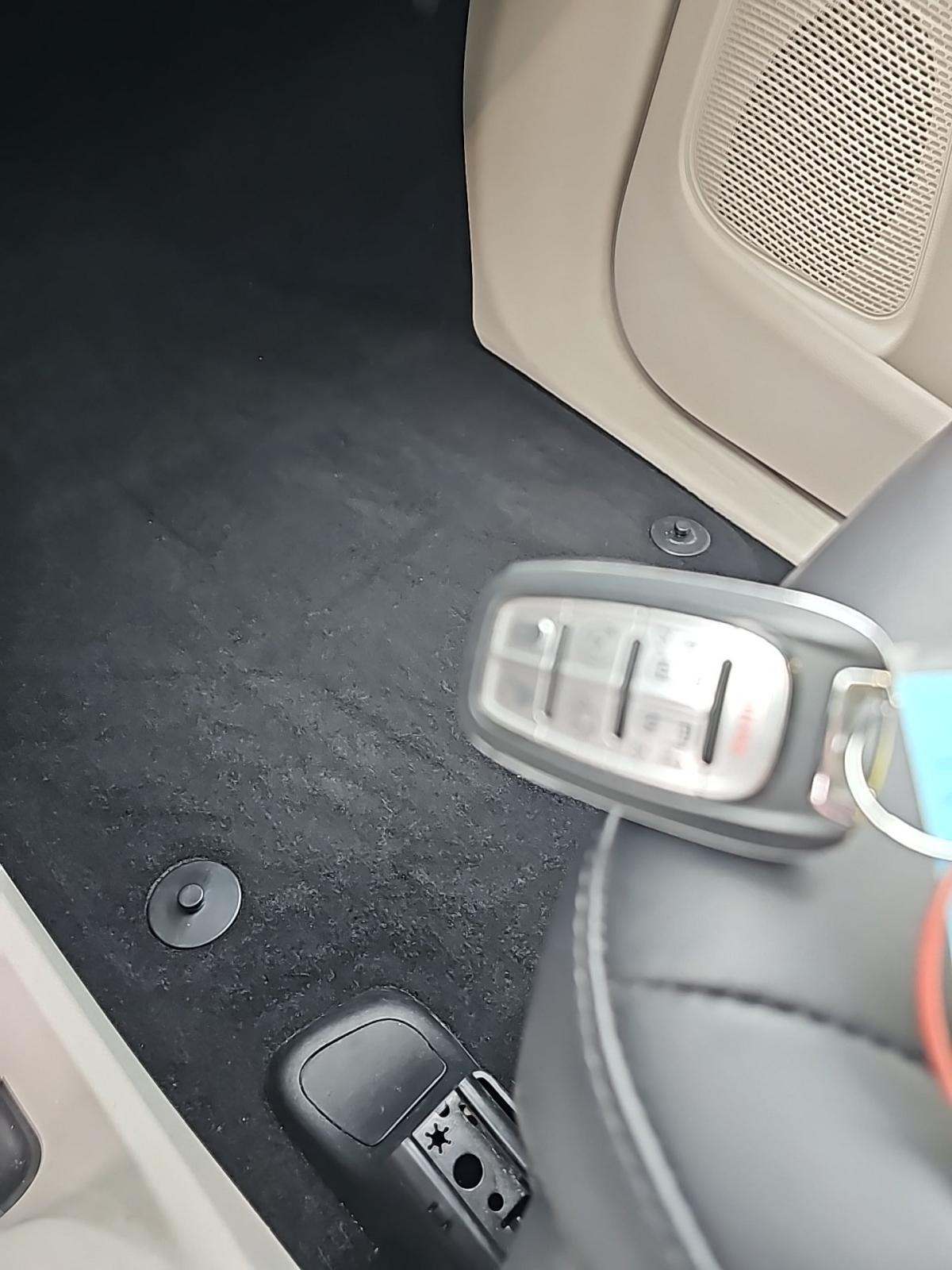 2023 Chrysler Pacifica Hybrid Touring L FWD