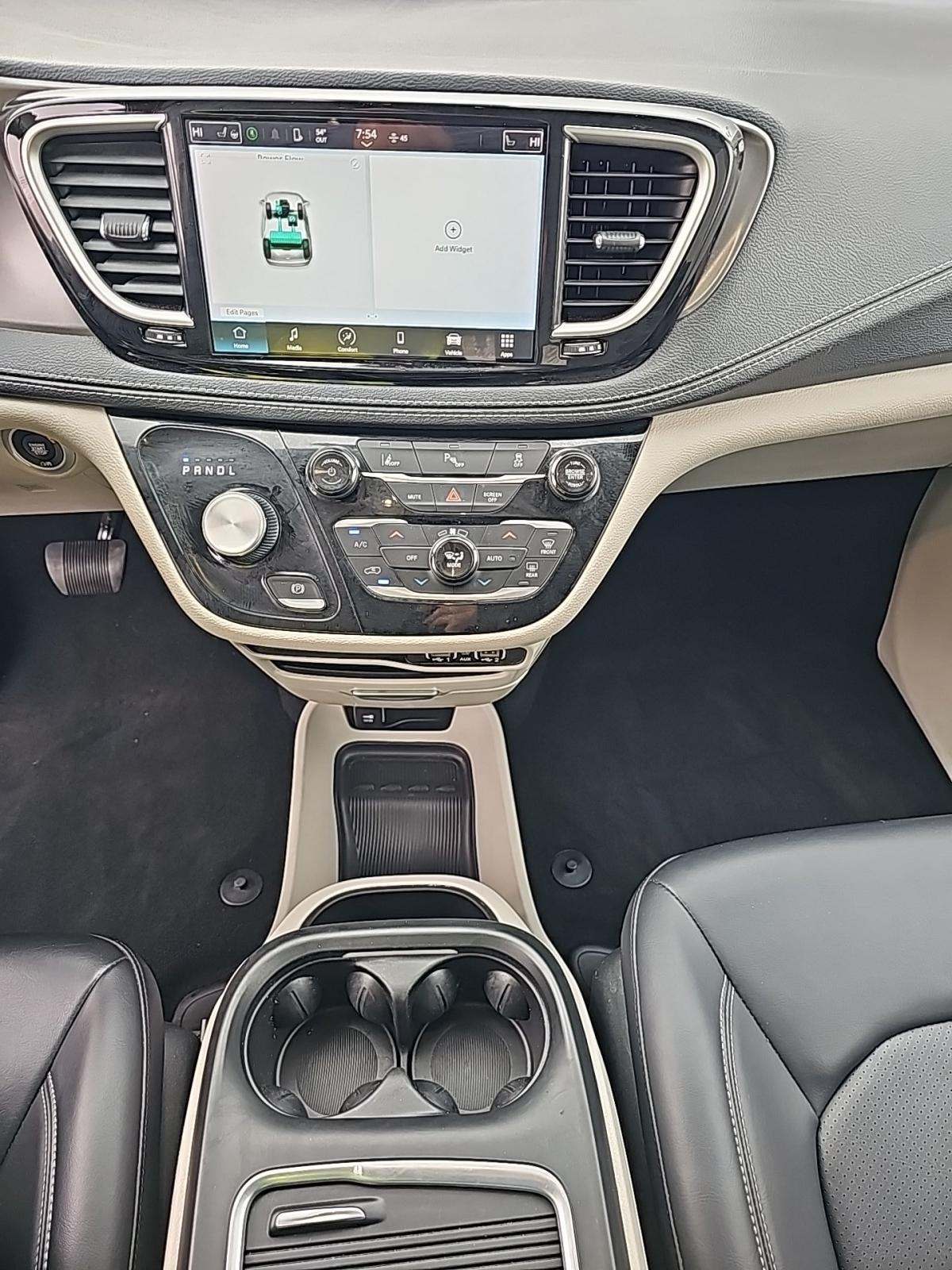 2023 Chrysler Pacifica Hybrid Touring L FWD