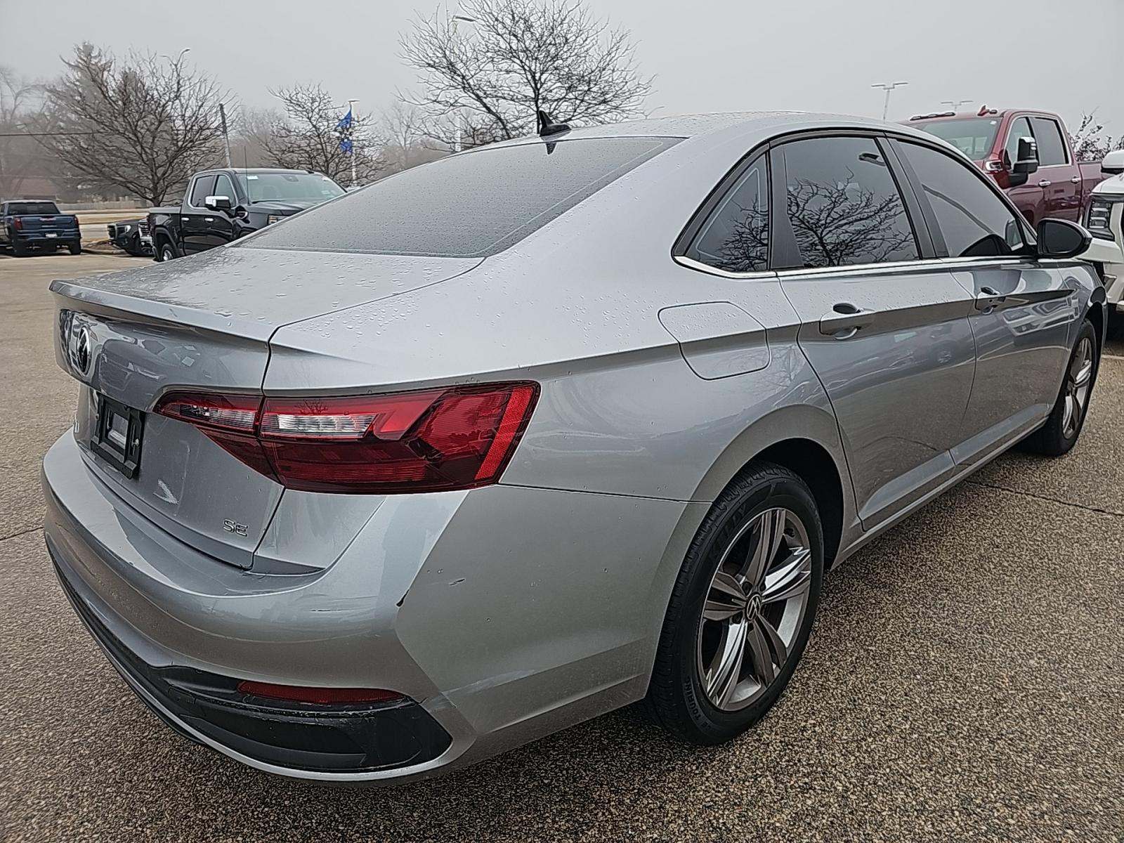 2023 Volkswagen Jetta 1.5T SE FWD