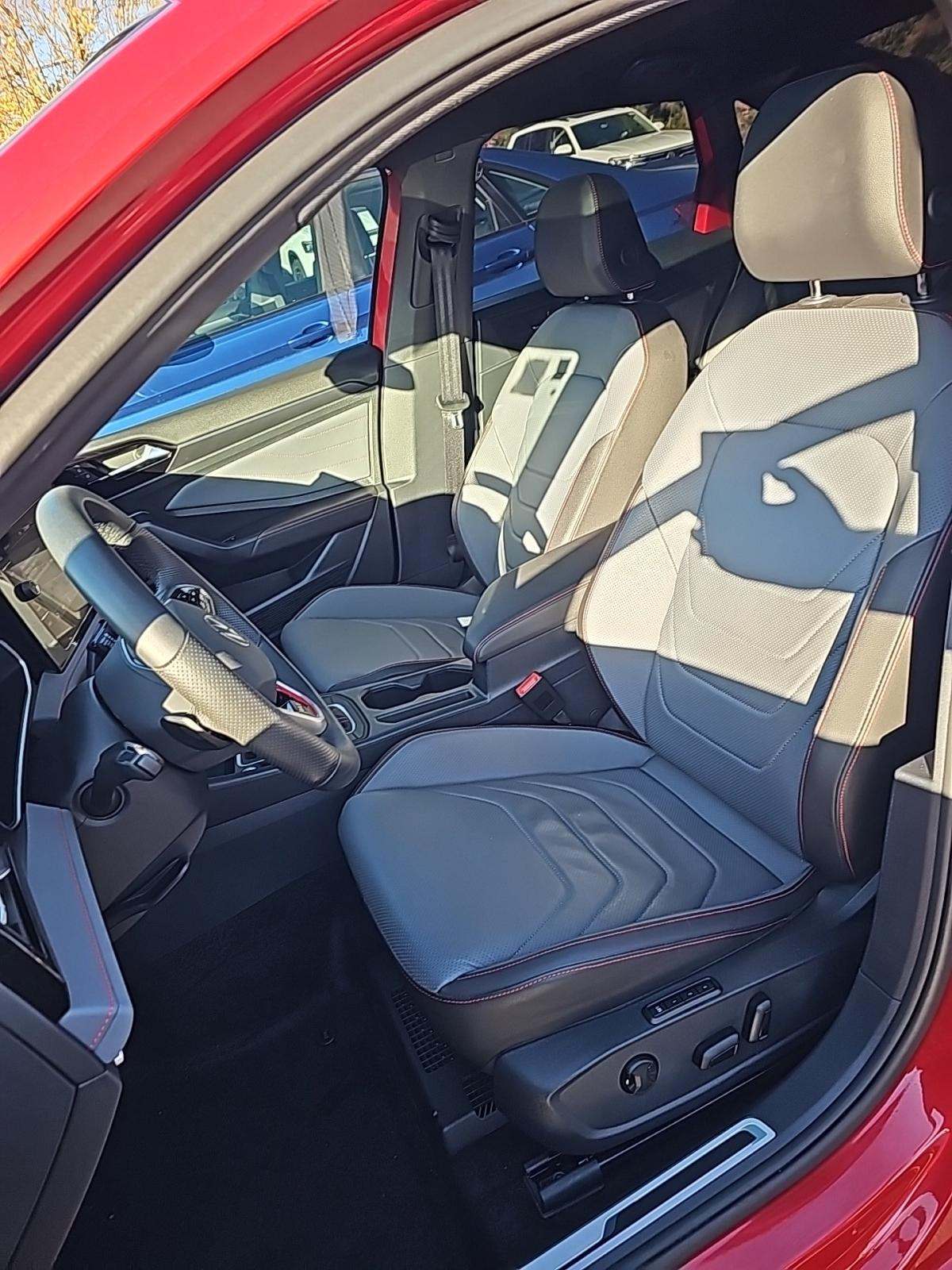 2025 Volkswagen Jetta 2.0T GLI Autobahn FWD