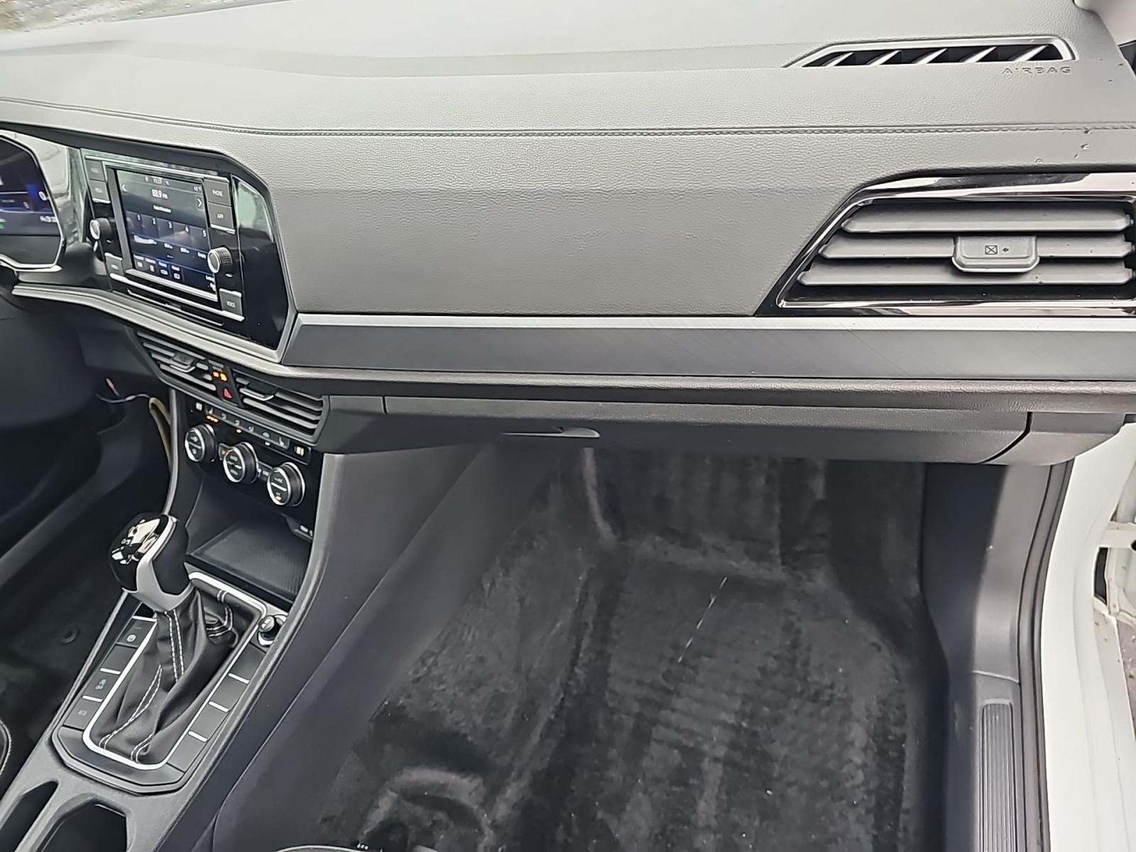 2024 Volkswagen Jetta 1.5T SE FWD