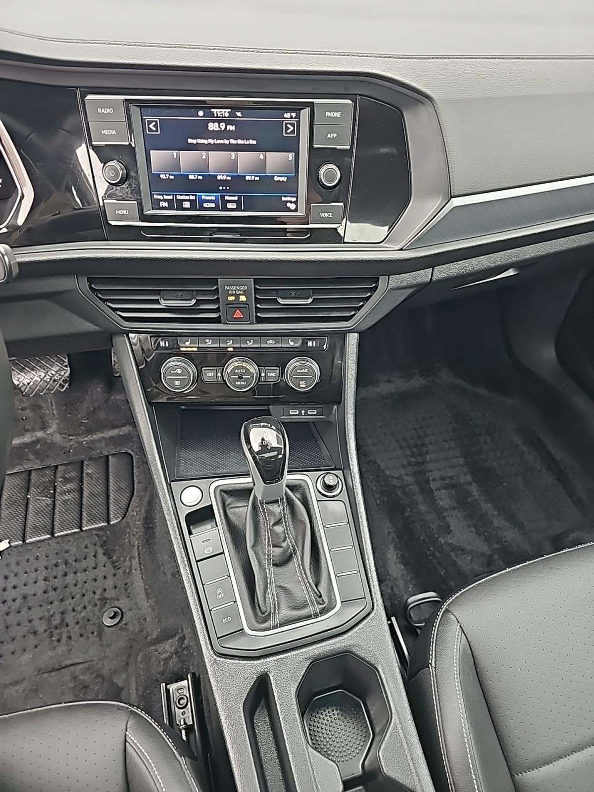 2024 Volkswagen Jetta 1.5T SE FWD