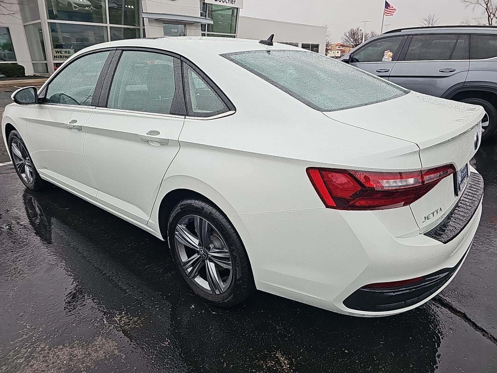 2024 Volkswagen Jetta 1.5T SE FWD