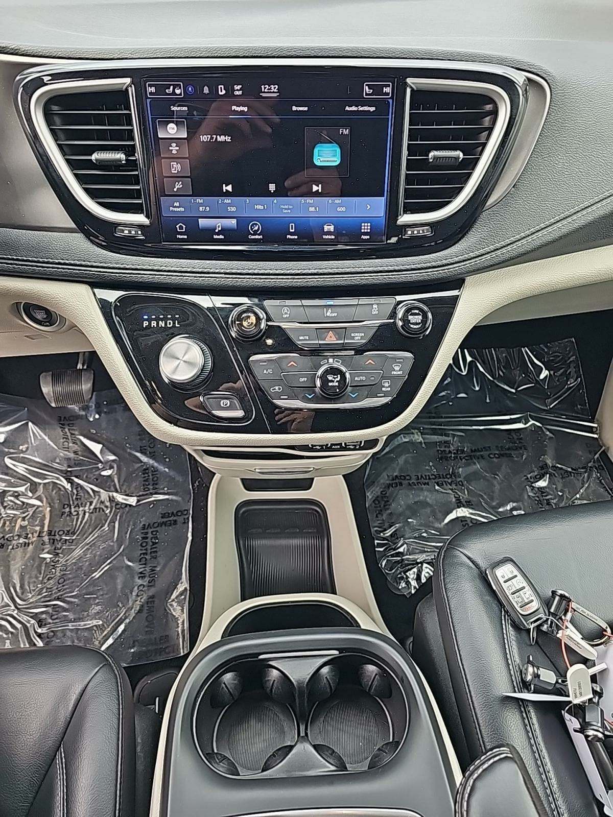 2022 Chrysler Pacifica Touring L AWD