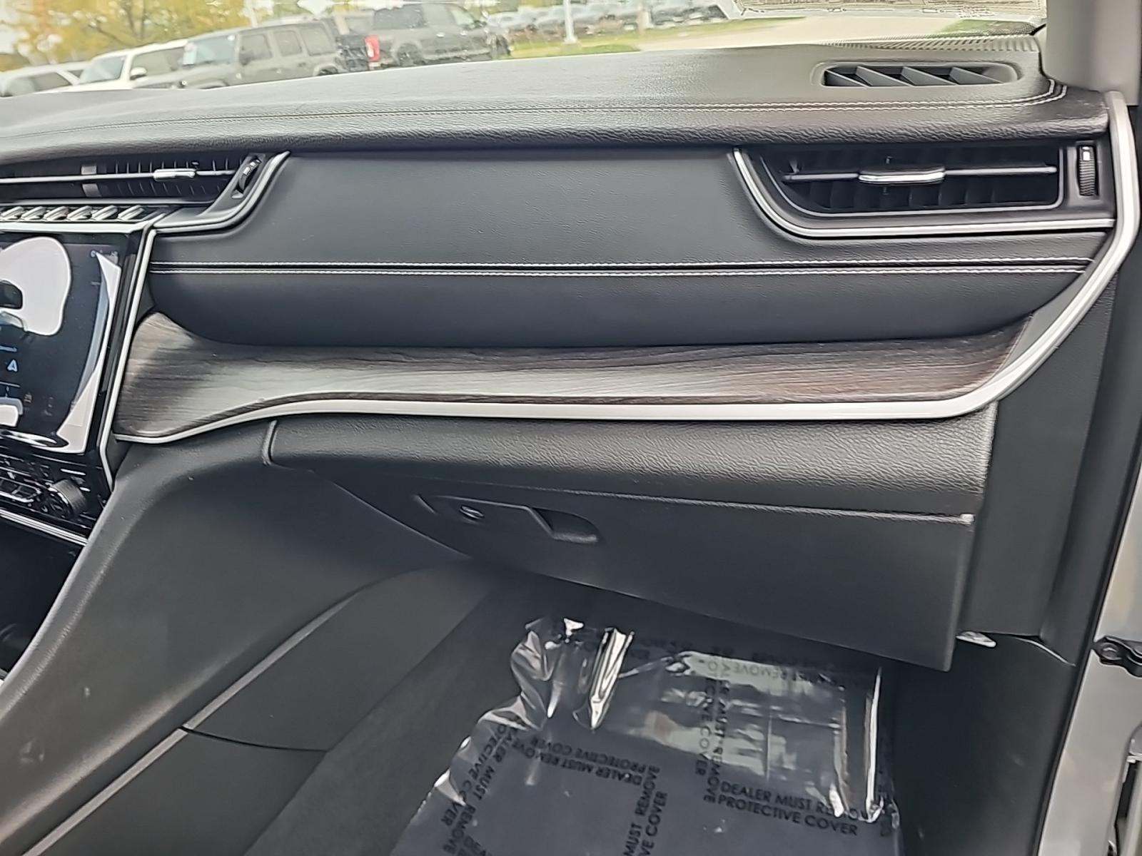 2023 Jeep Grand Cherokee Limited AWD