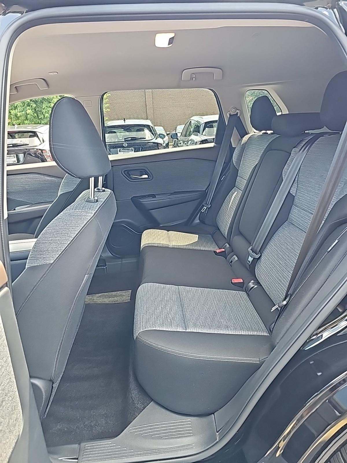 2023 Nissan Rogue SV AWD