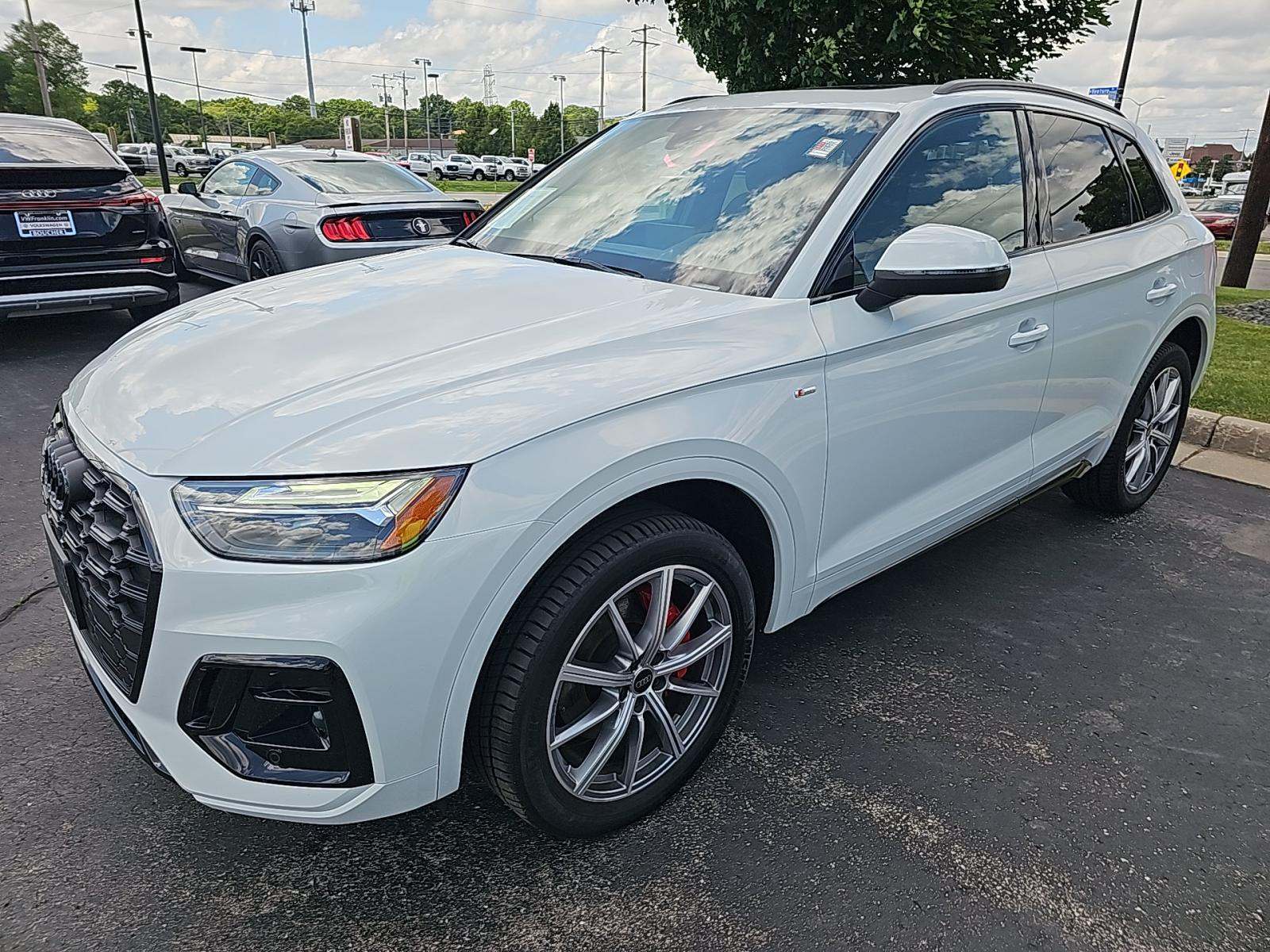 2024 Audi Q5 e Plug-In Hybrid S line Premium Plus 55 TFSI