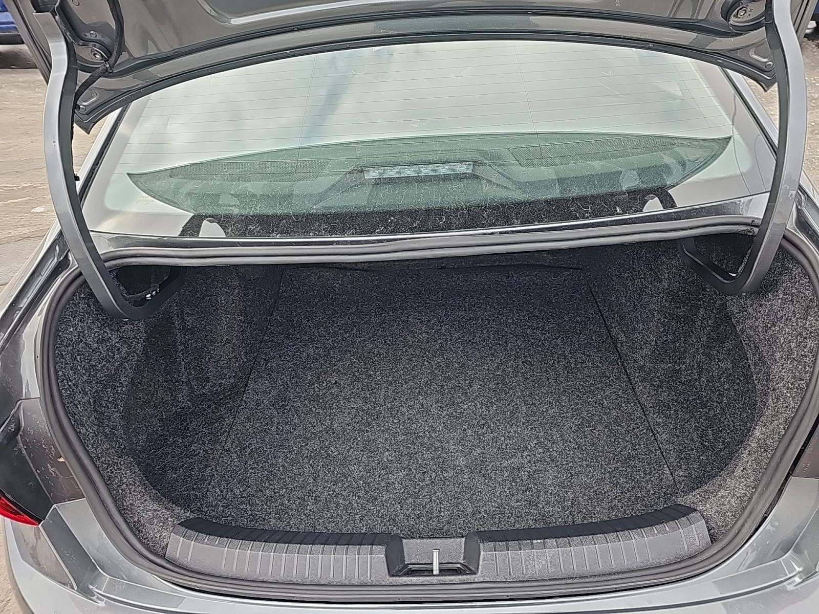 2025 Volkswagen Jetta 1.5T SE FWD