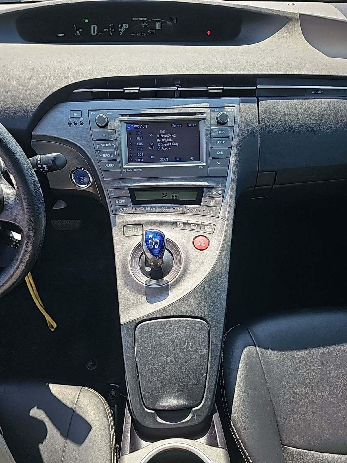 2015 Toyota Prius Persona Series FWD