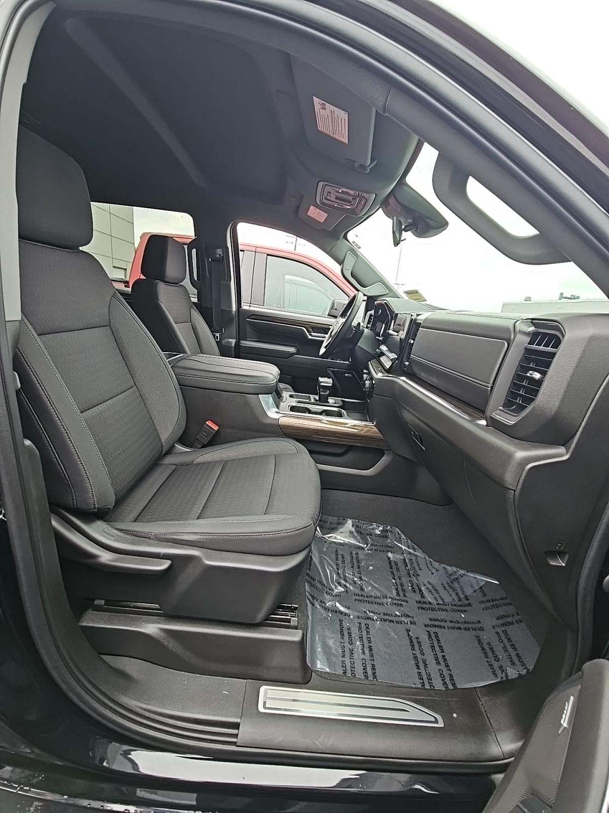 2023 Chevrolet Silverado 1500 RST AWD