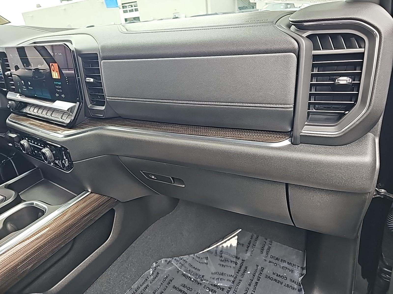 2023 Chevrolet Silverado 1500 RST AWD