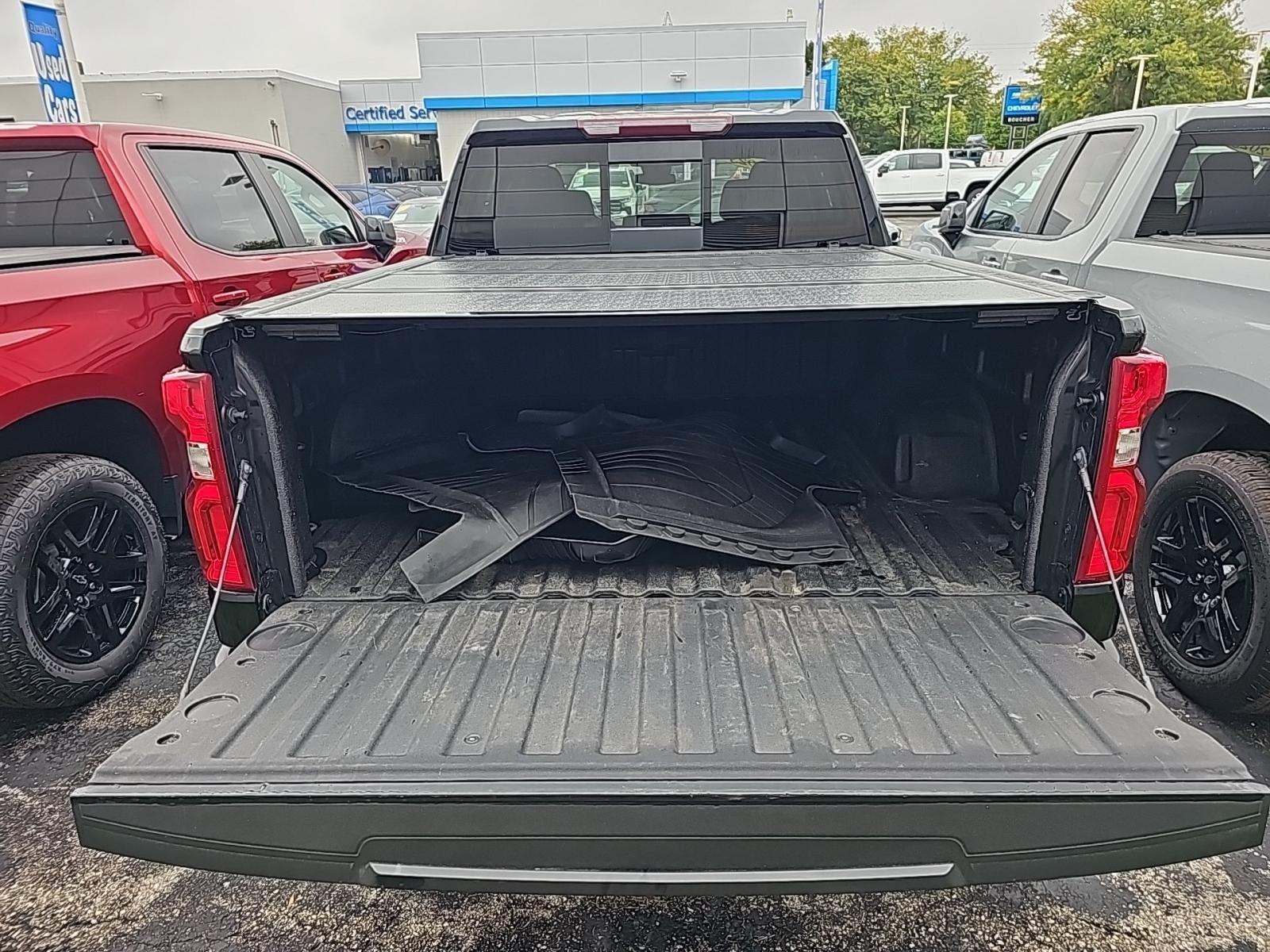 2023 Chevrolet Silverado 1500 RST AWD