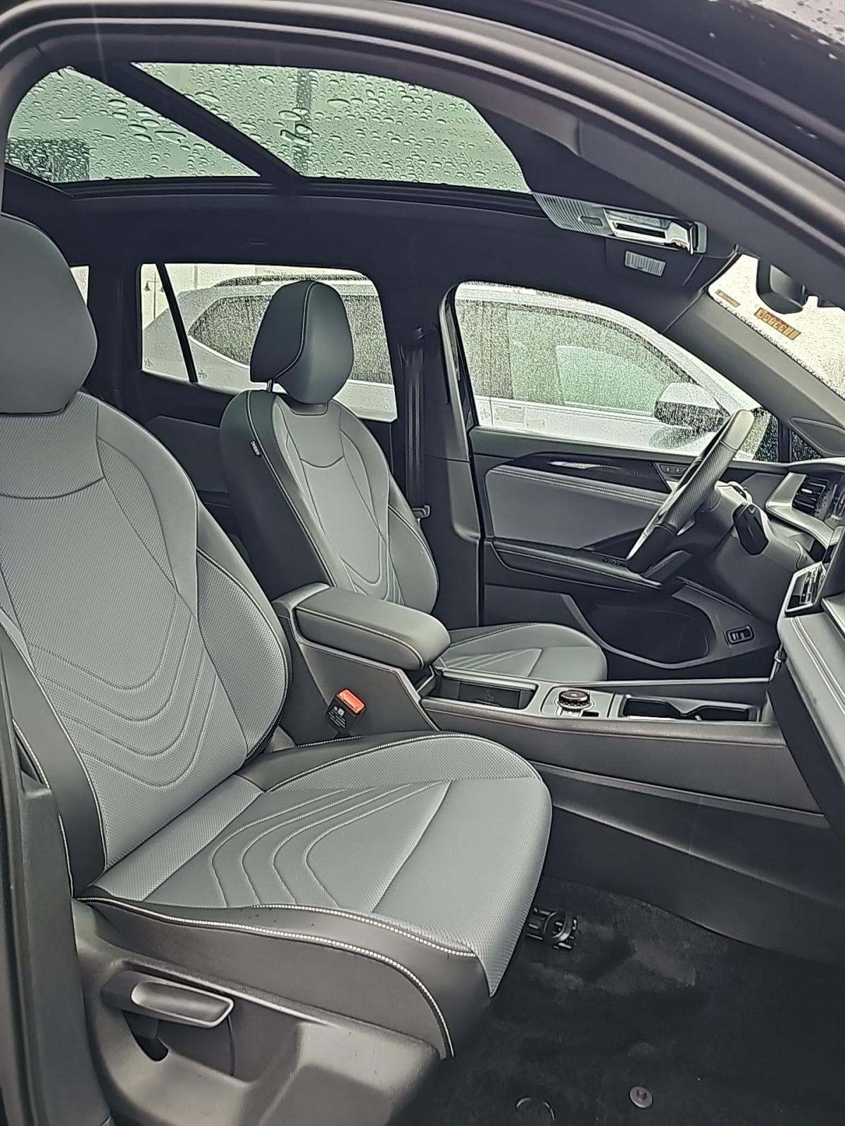 2025 Volkswagen Tiguan 2.0T SE R-Line Black AWD