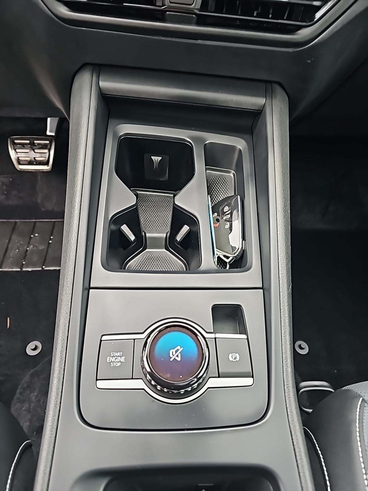 2025 Volkswagen Tiguan 2.0T SE R-Line Black AWD