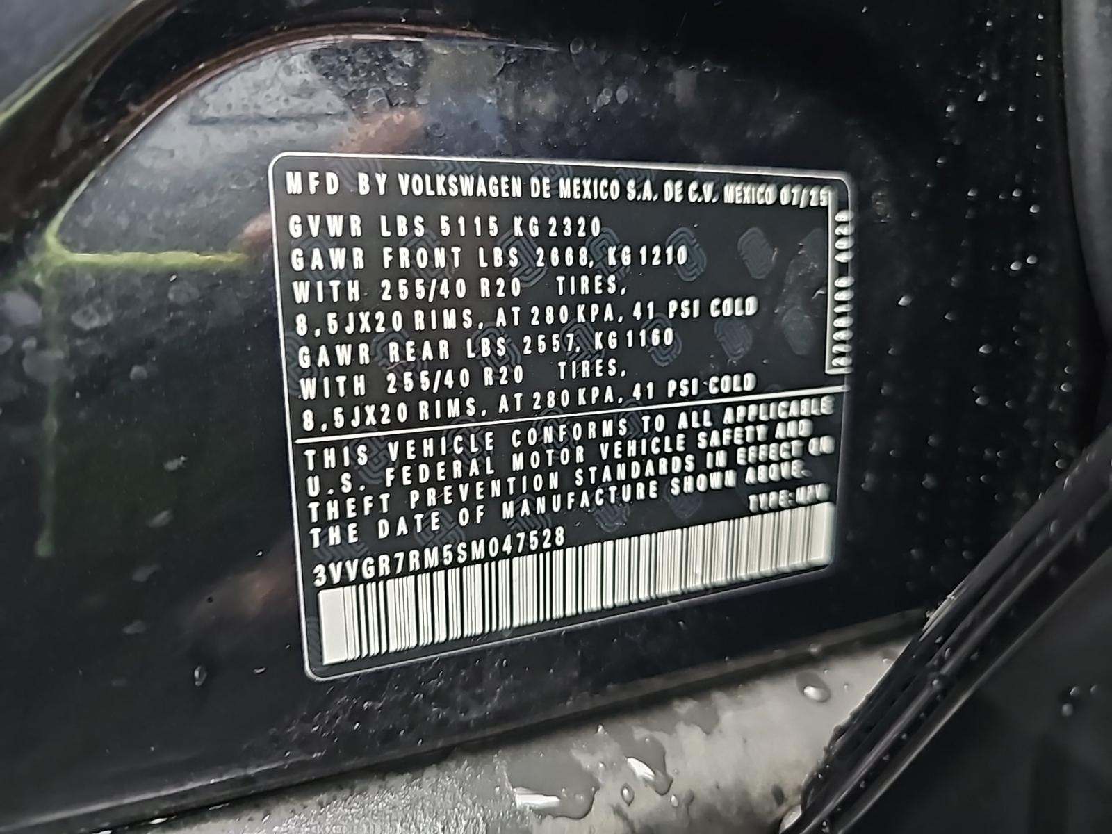 2025 Volkswagen Tiguan 2.0T SE R-Line Black AWD