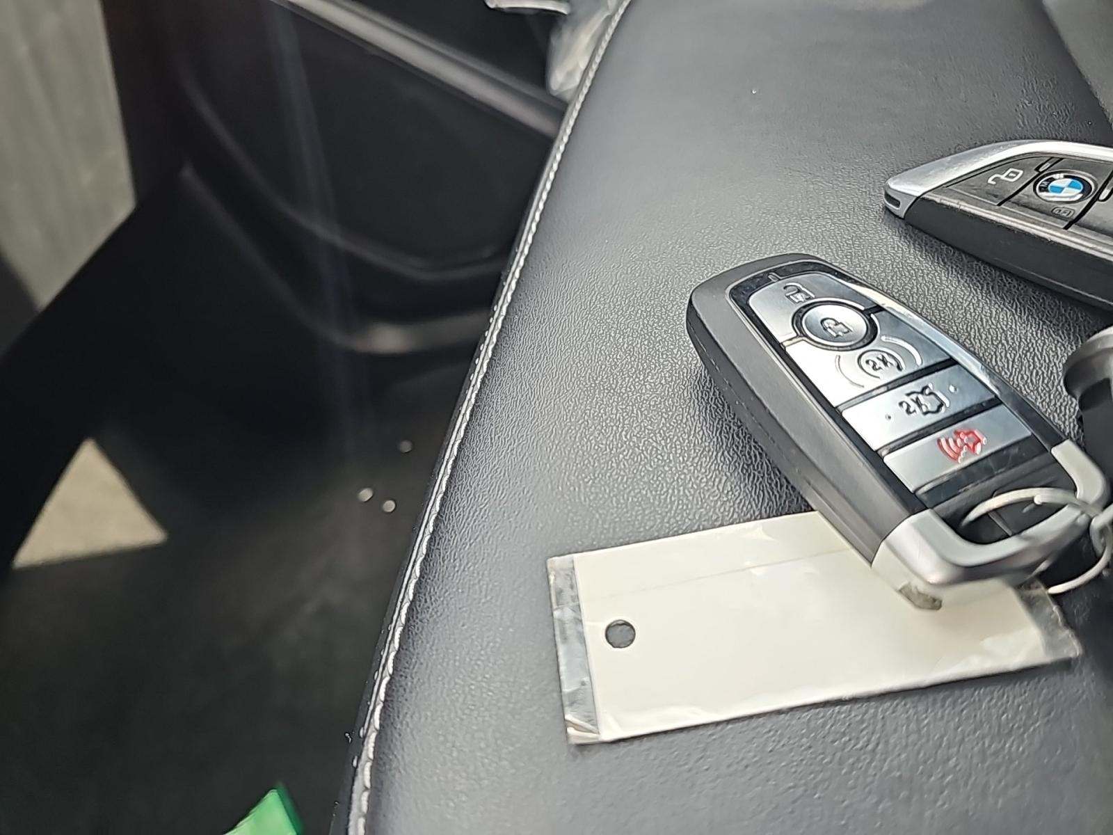 2022 Ford Explorer XLT AWD