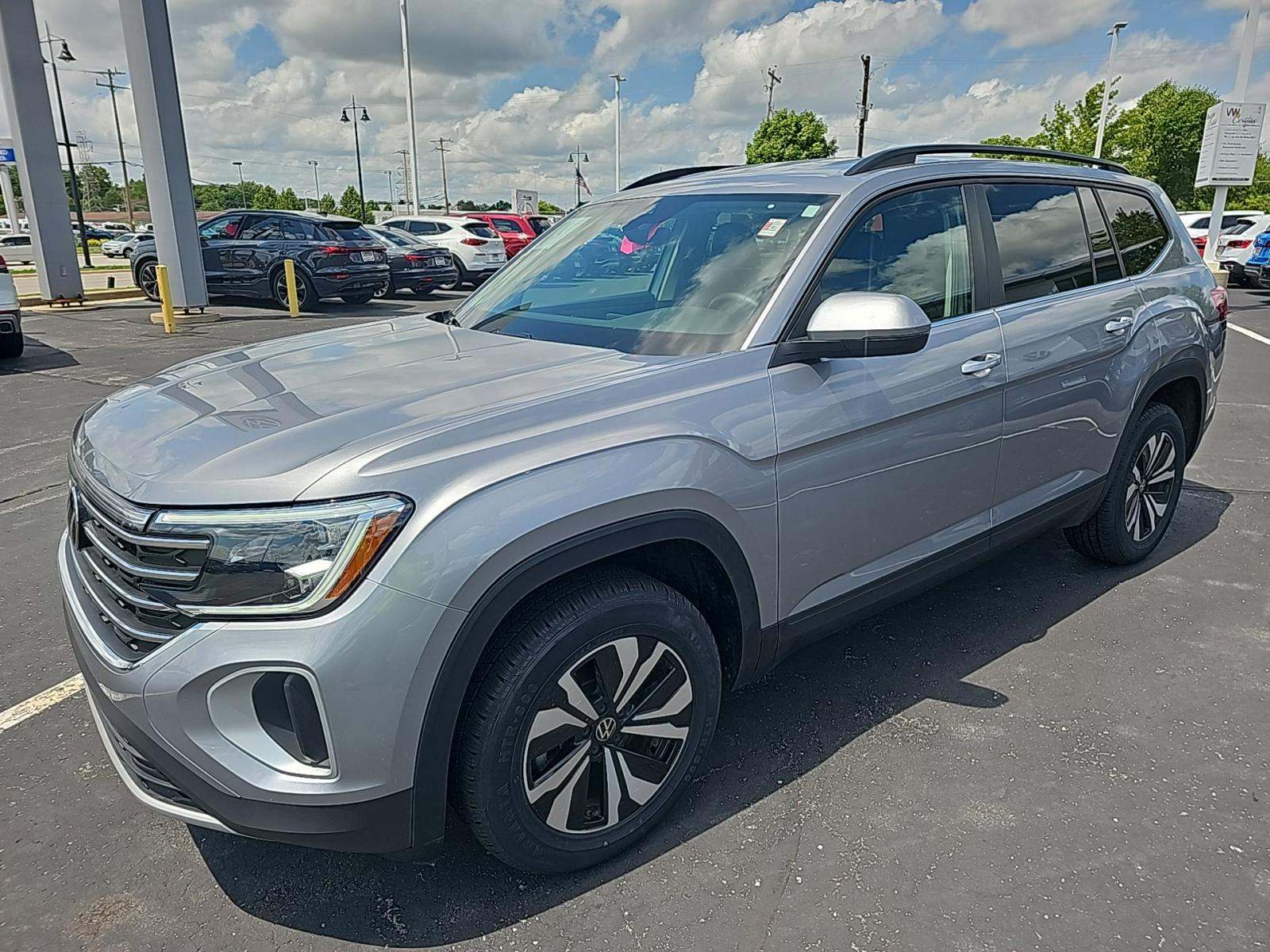 2024 Volkswagen Atlas 2.0T SE FWD