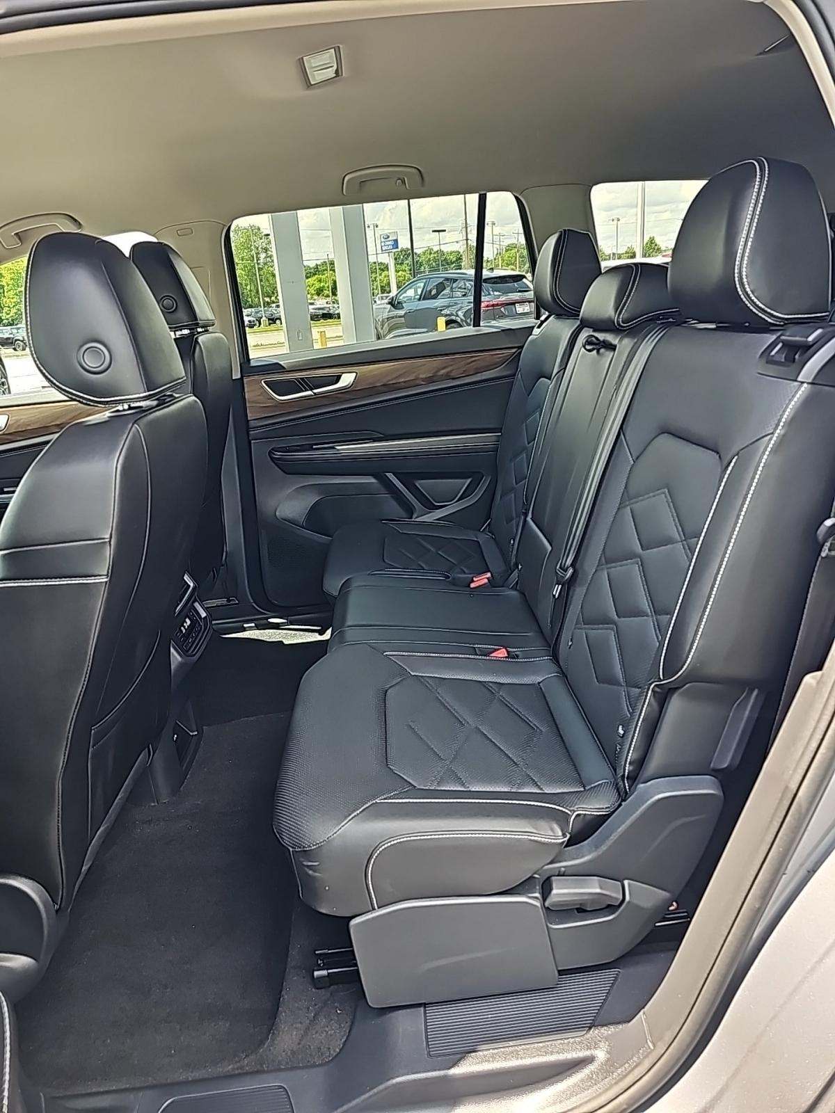 2024 Volkswagen Atlas 2.0T SE FWD