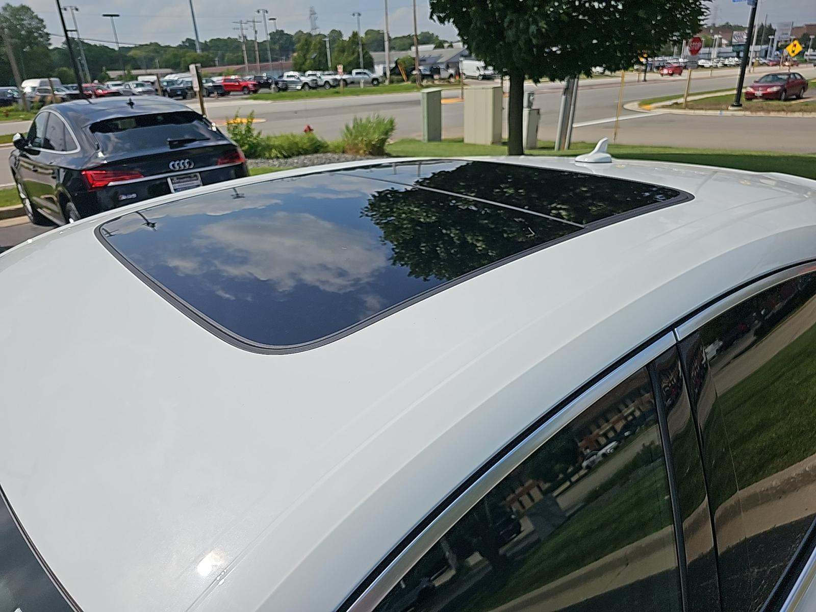 2022 Audi SQ5 Premium AWD