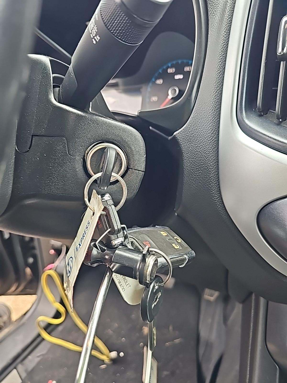 CHEVROLET SILVERADO - 8