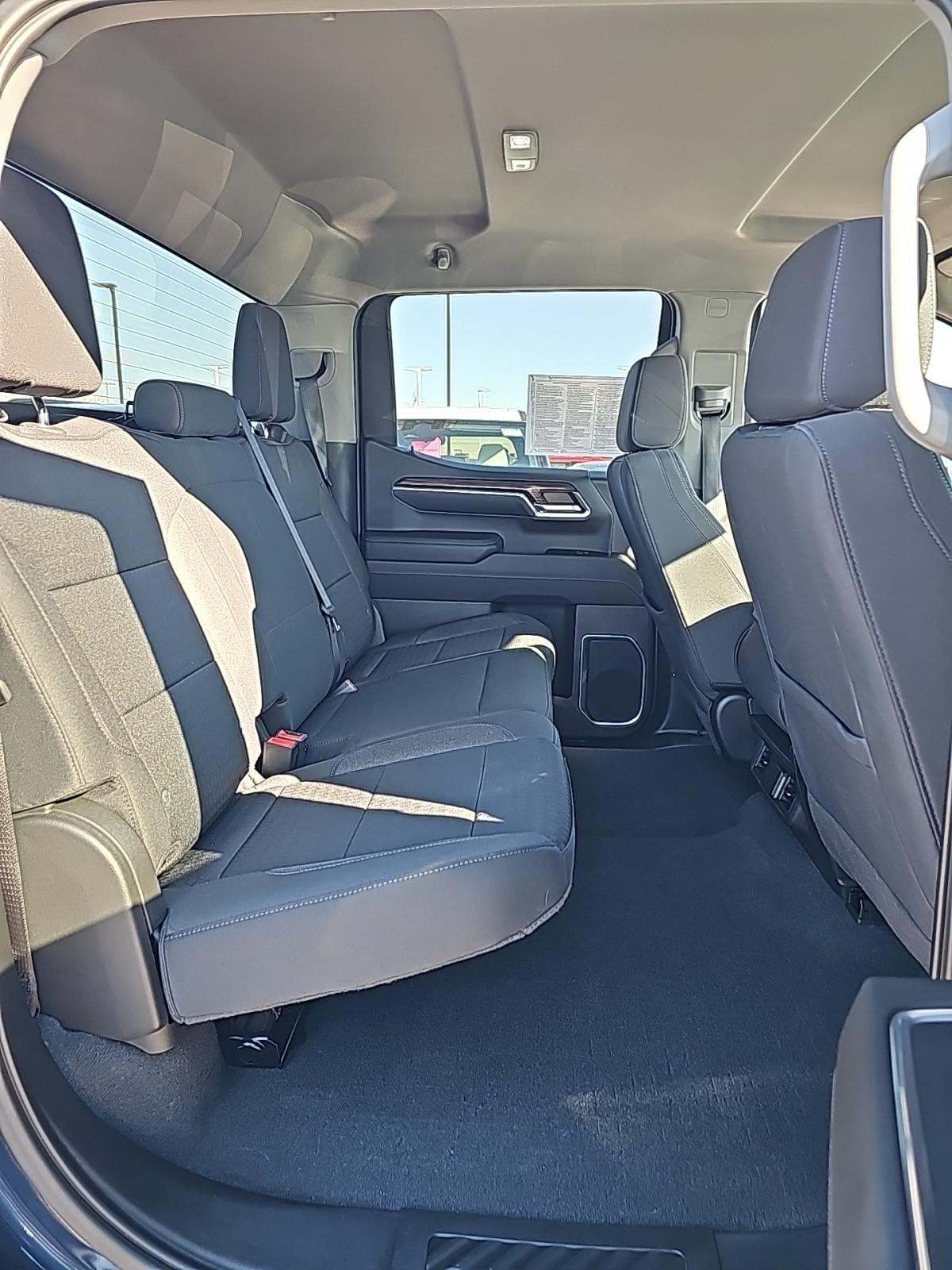 2023 Chevrolet Silverado 1500 LT AWD