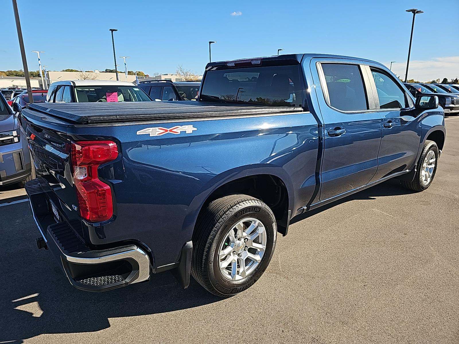 2023 Chevrolet Silverado 1500 LT AWD
