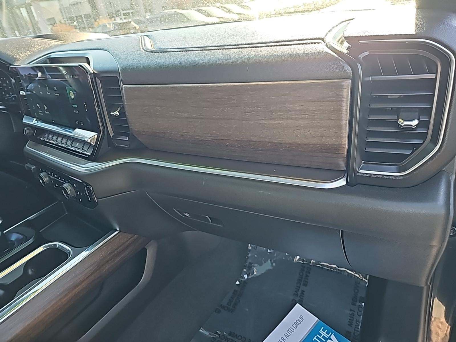 2022 Chevrolet Silverado 1500 High Country AWD