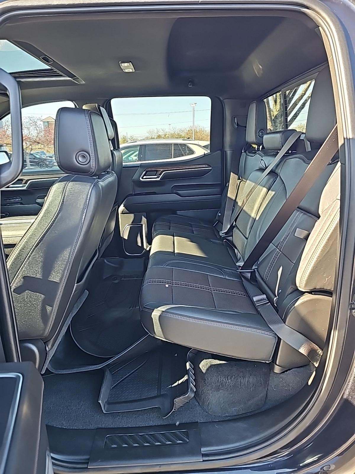 2022 Chevrolet Silverado 1500 High Country AWD