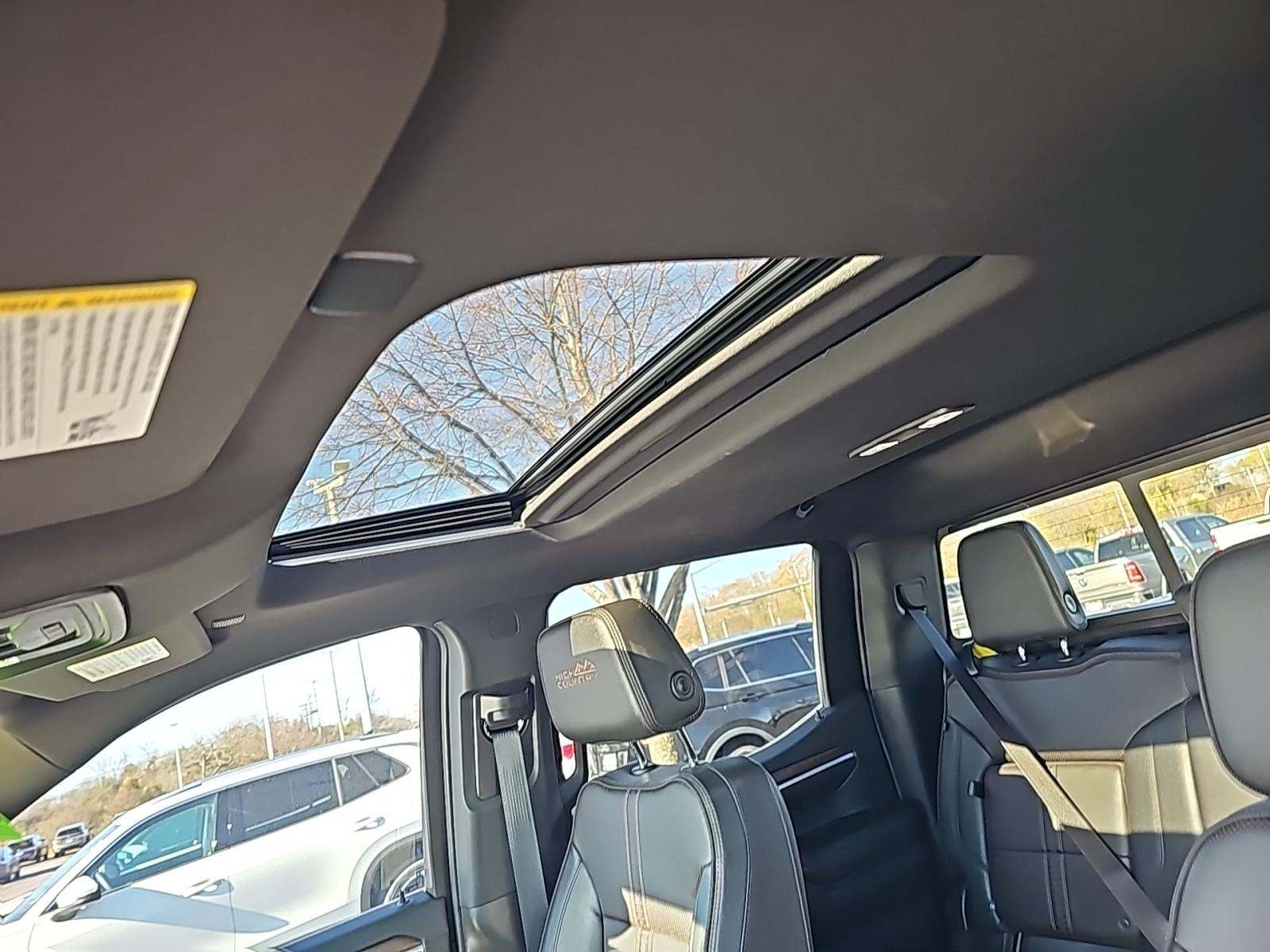 2022 Chevrolet Silverado 1500 High Country AWD