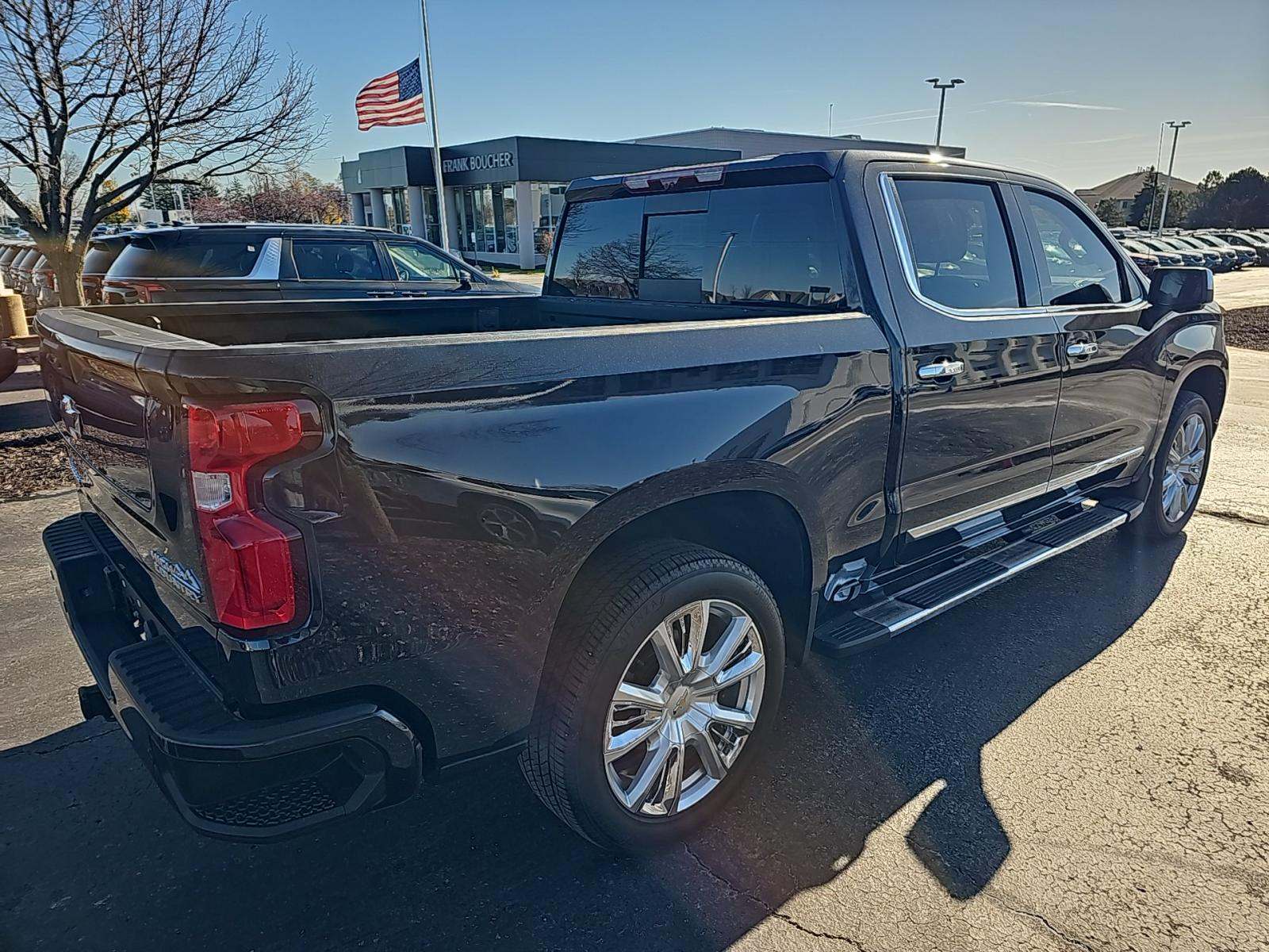 2022 Chevrolet Silverado 1500 High Country AWD